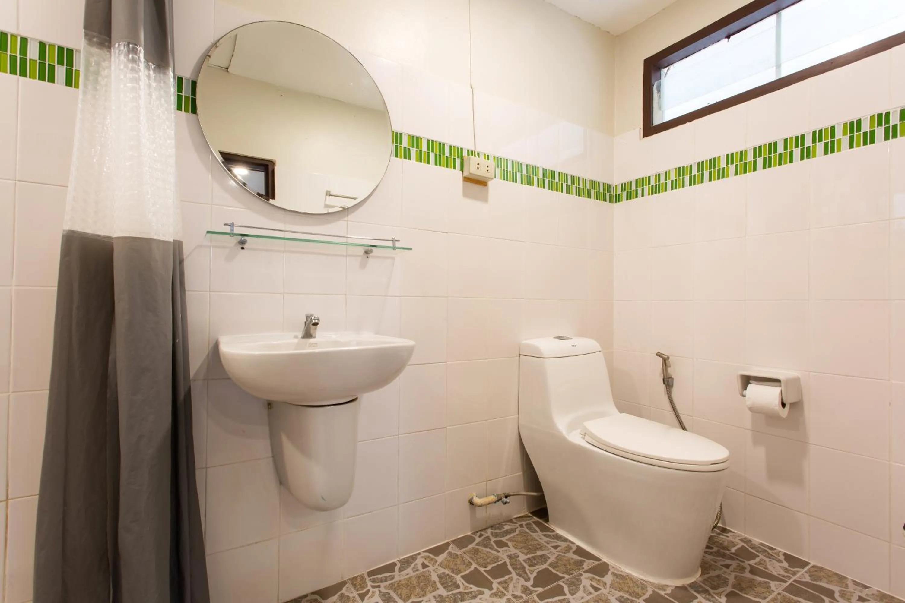 Bathroom in Harry's Bungalows