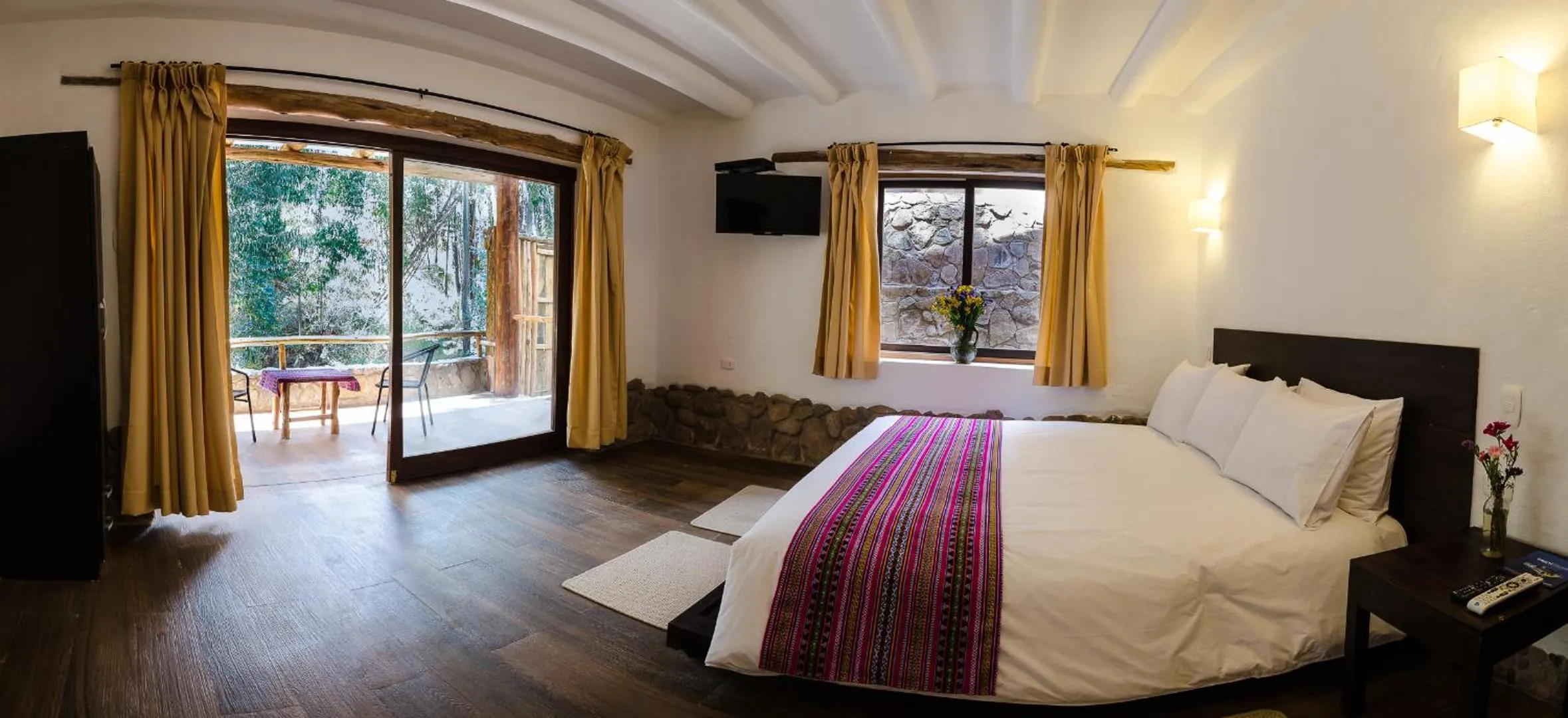 Photo of the whole room, Bed in Bamboo Lodge Sacred Valley