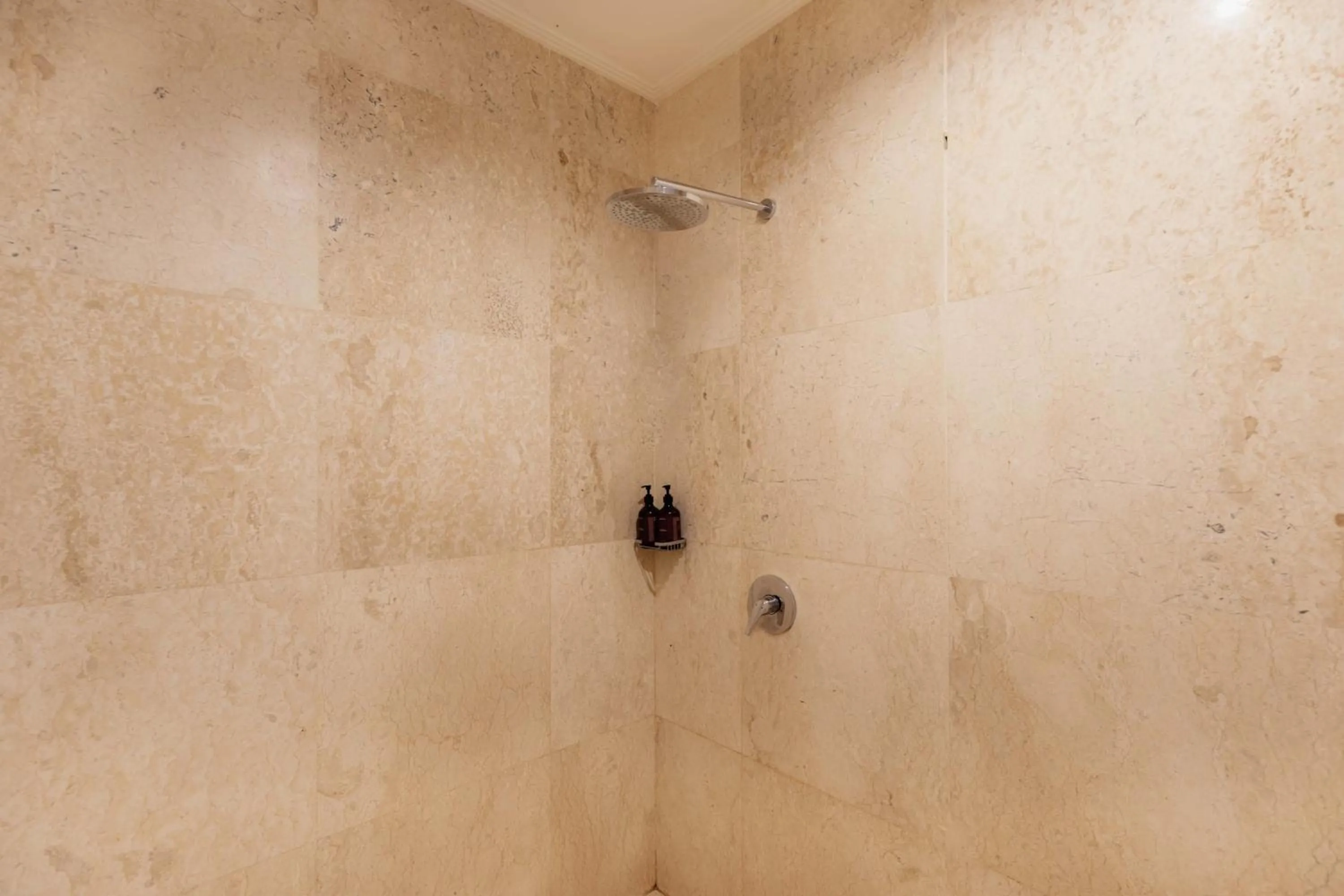 Shower in Suara Air Luxury Villa Ubud