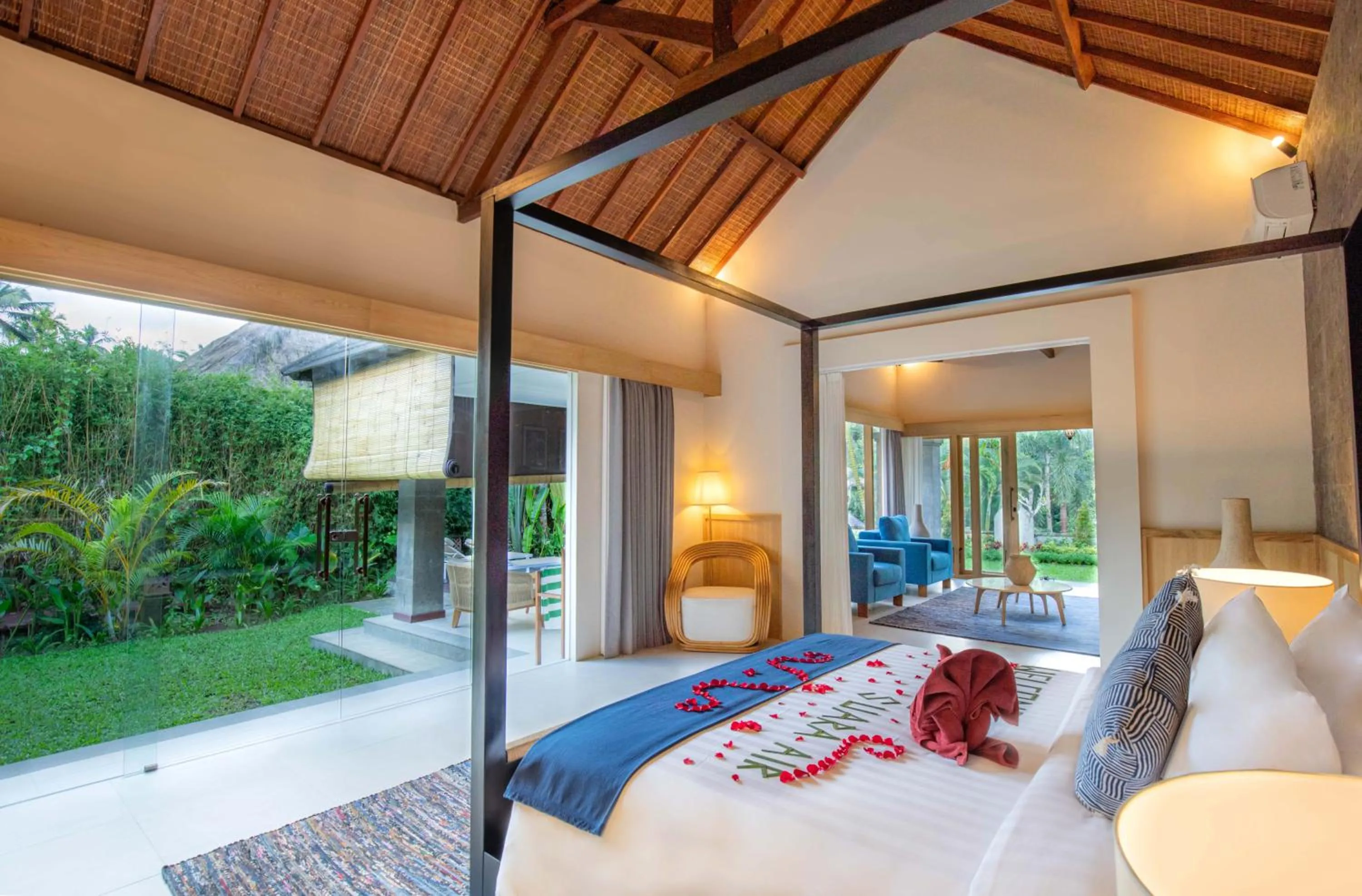 Bed in Suara Air Luxury Villa Ubud