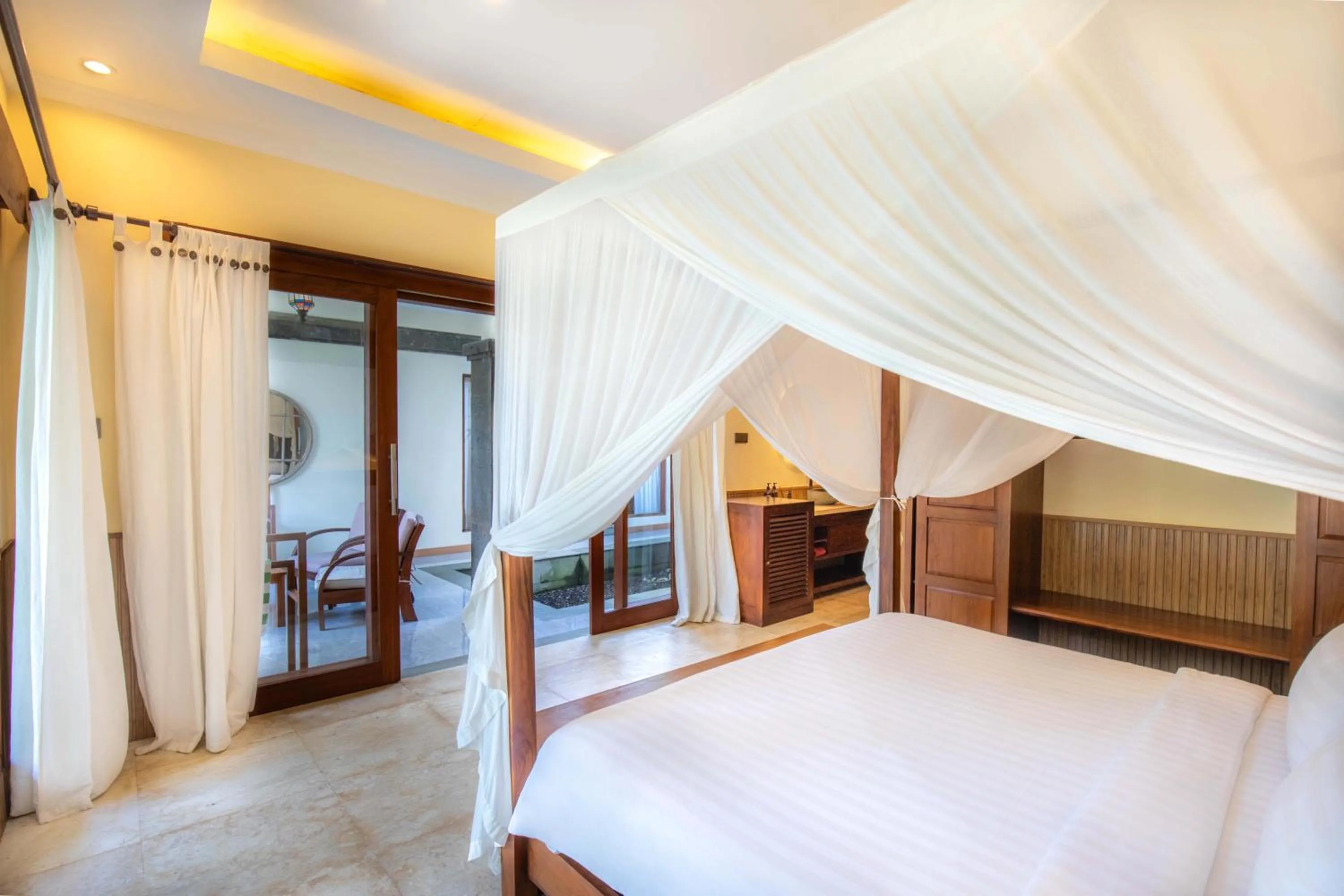 Bed in Suara Air Luxury Villa Ubud