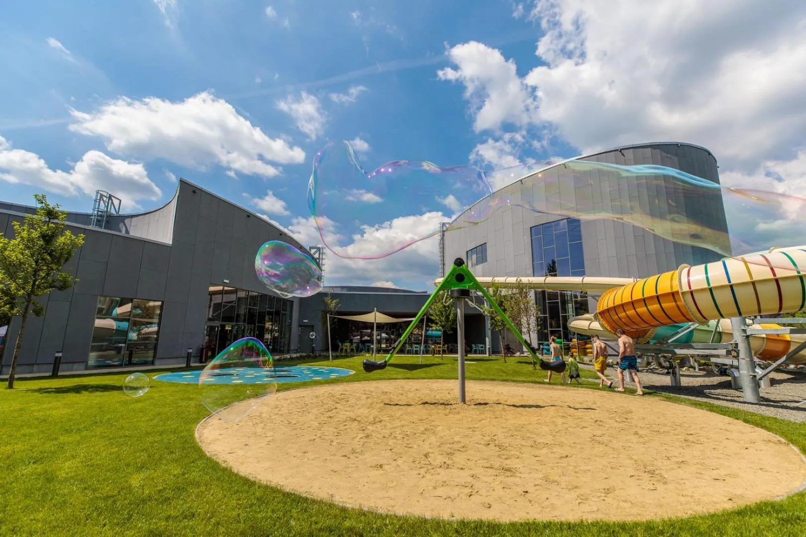 Children play ground in Bástya Konferencia és Wellness Hotel