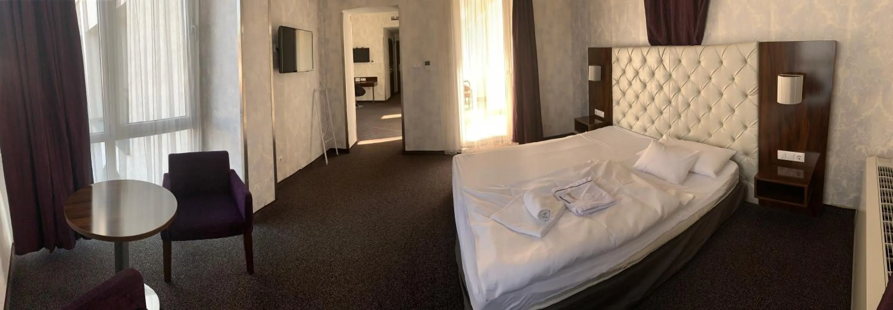 Photo of the whole room, Bed in Bástya Konferencia és Wellness Hotel