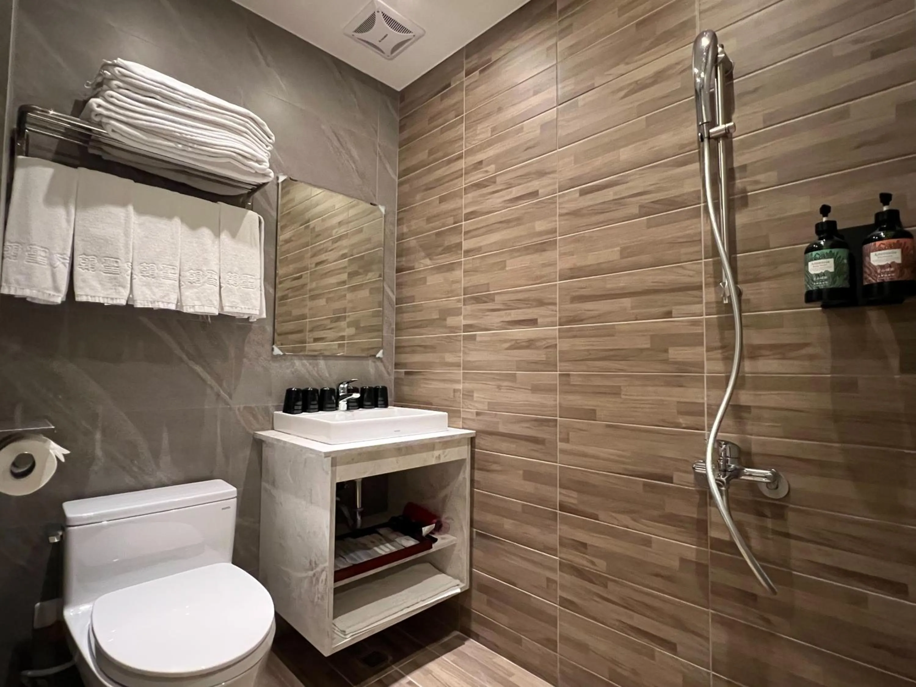 Bathroom in Saint Hostel