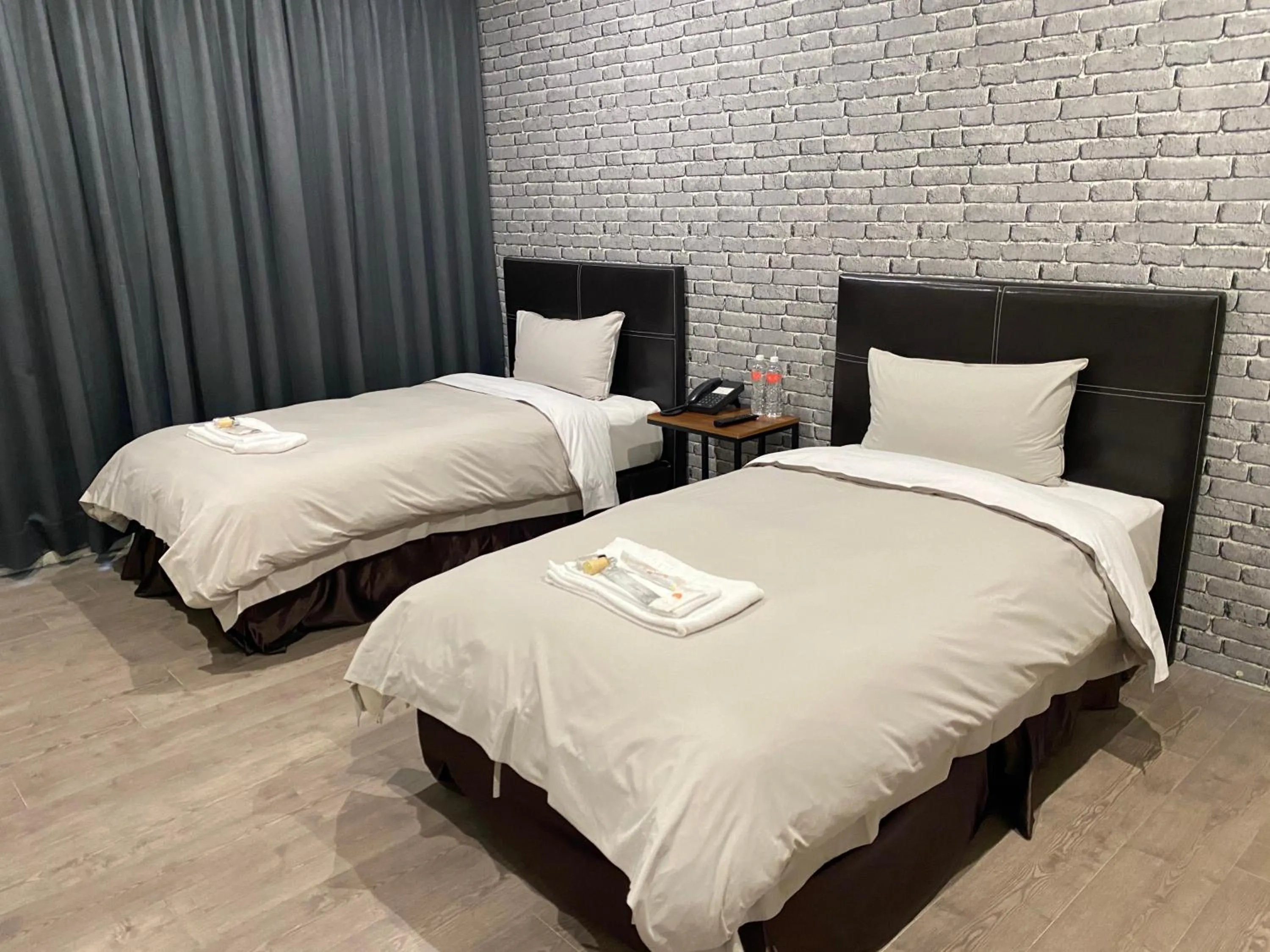 bunk bed, Bed in Saint Hostel