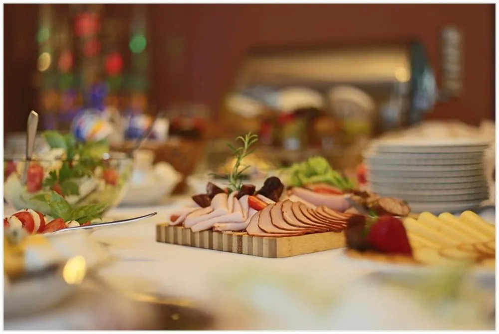 Buffet breakfast in Hotel Polonez