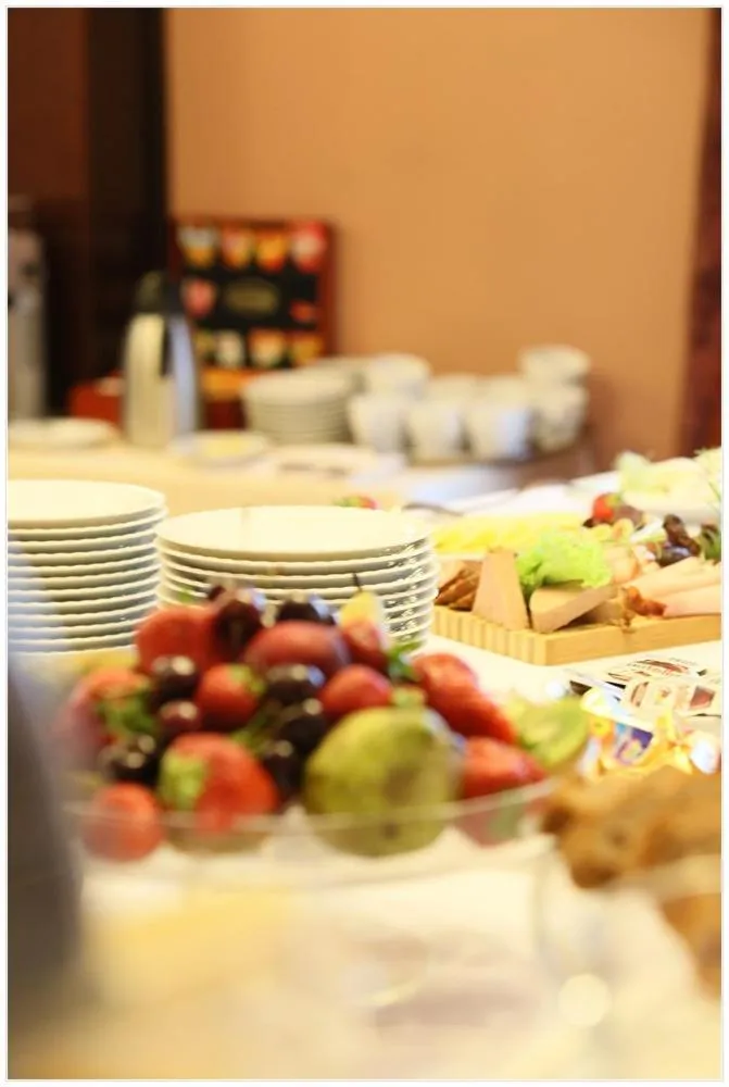 Buffet breakfast in Hotel Polonez