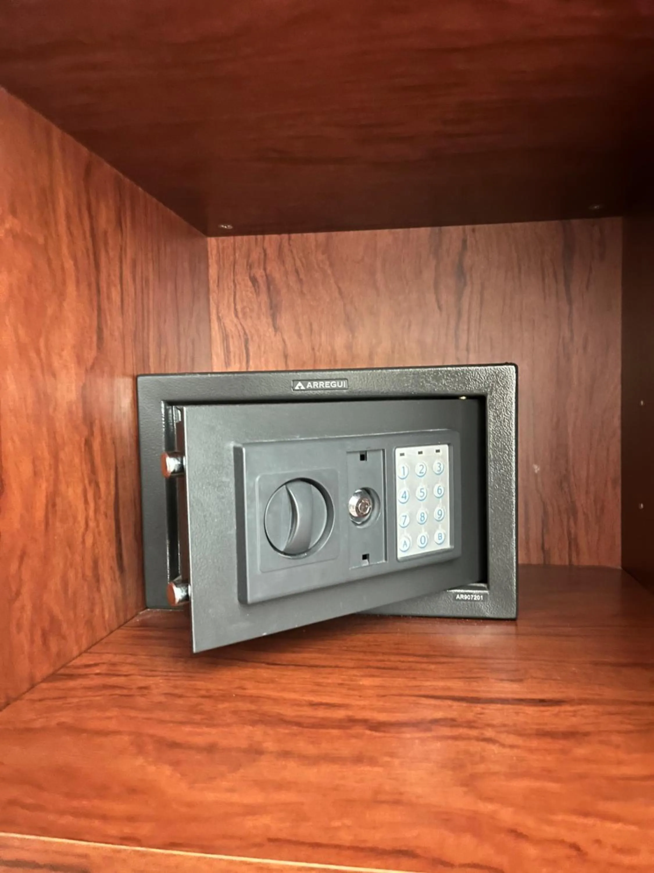 safe in Hostal Al-Andalus