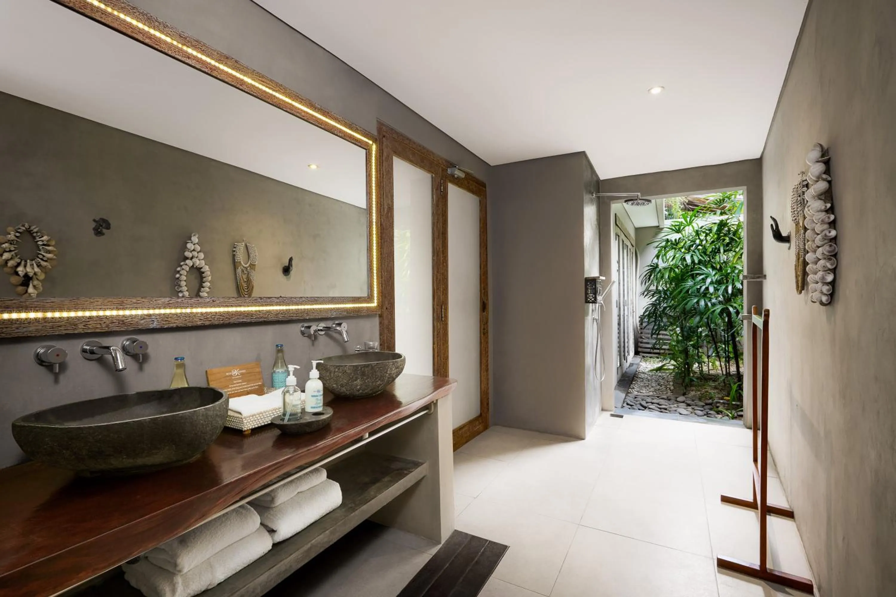 Bedroom in Blue Karma Dijiwa Seminyak