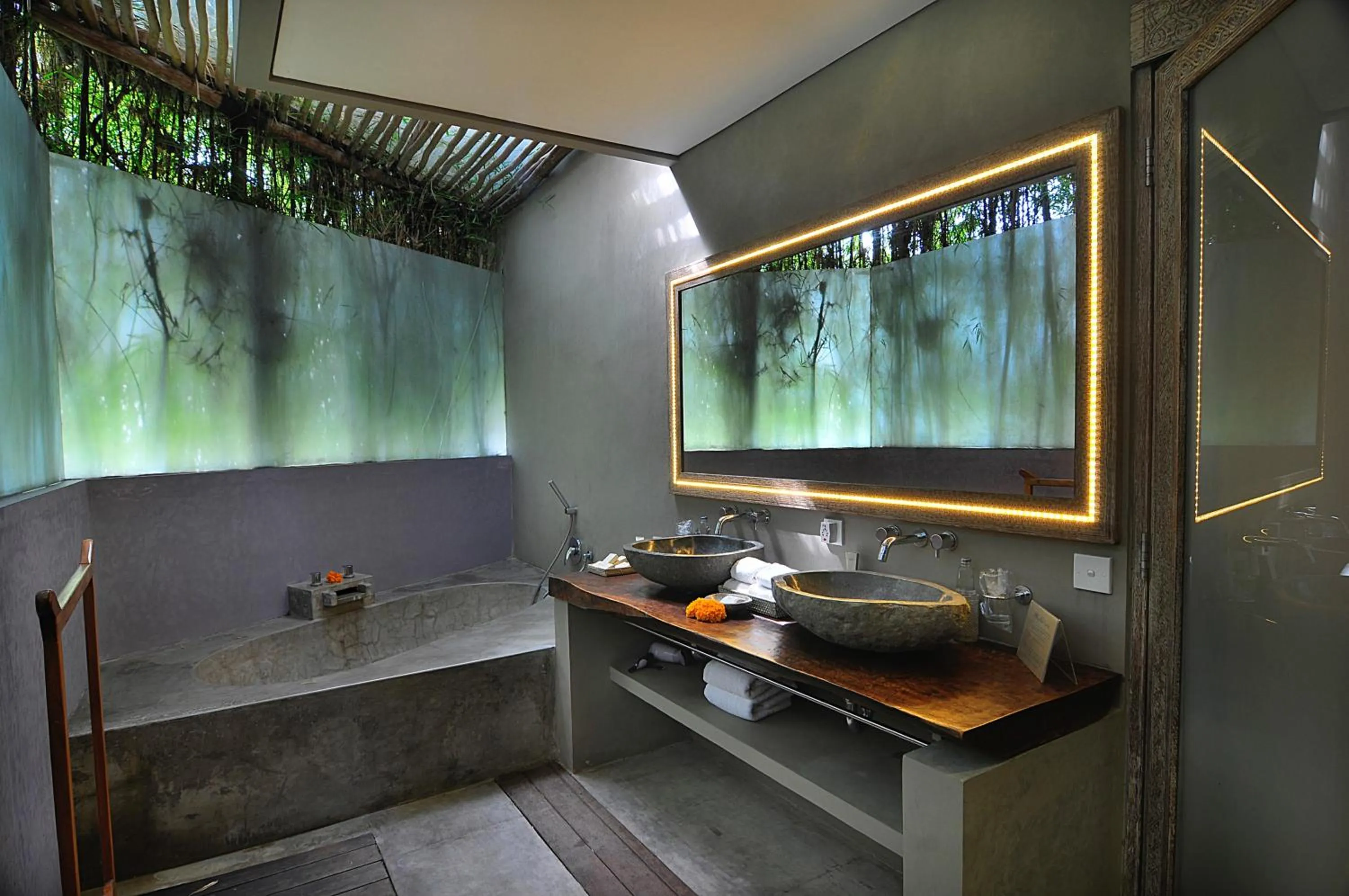 Bathroom in Blue Karma Dijiwa Seminyak