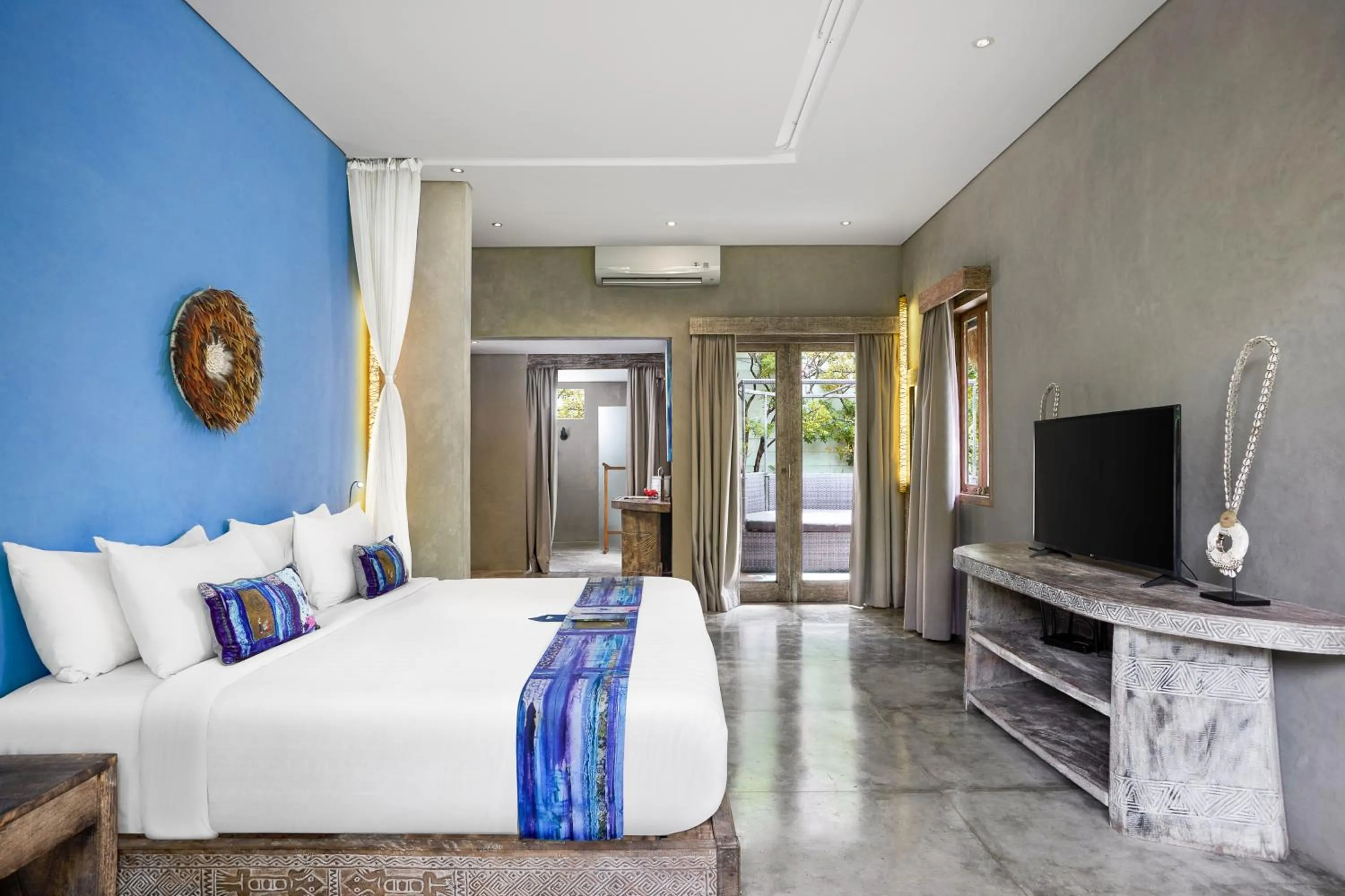 Bedroom, Bed in Blue Karma Dijiwa Seminyak