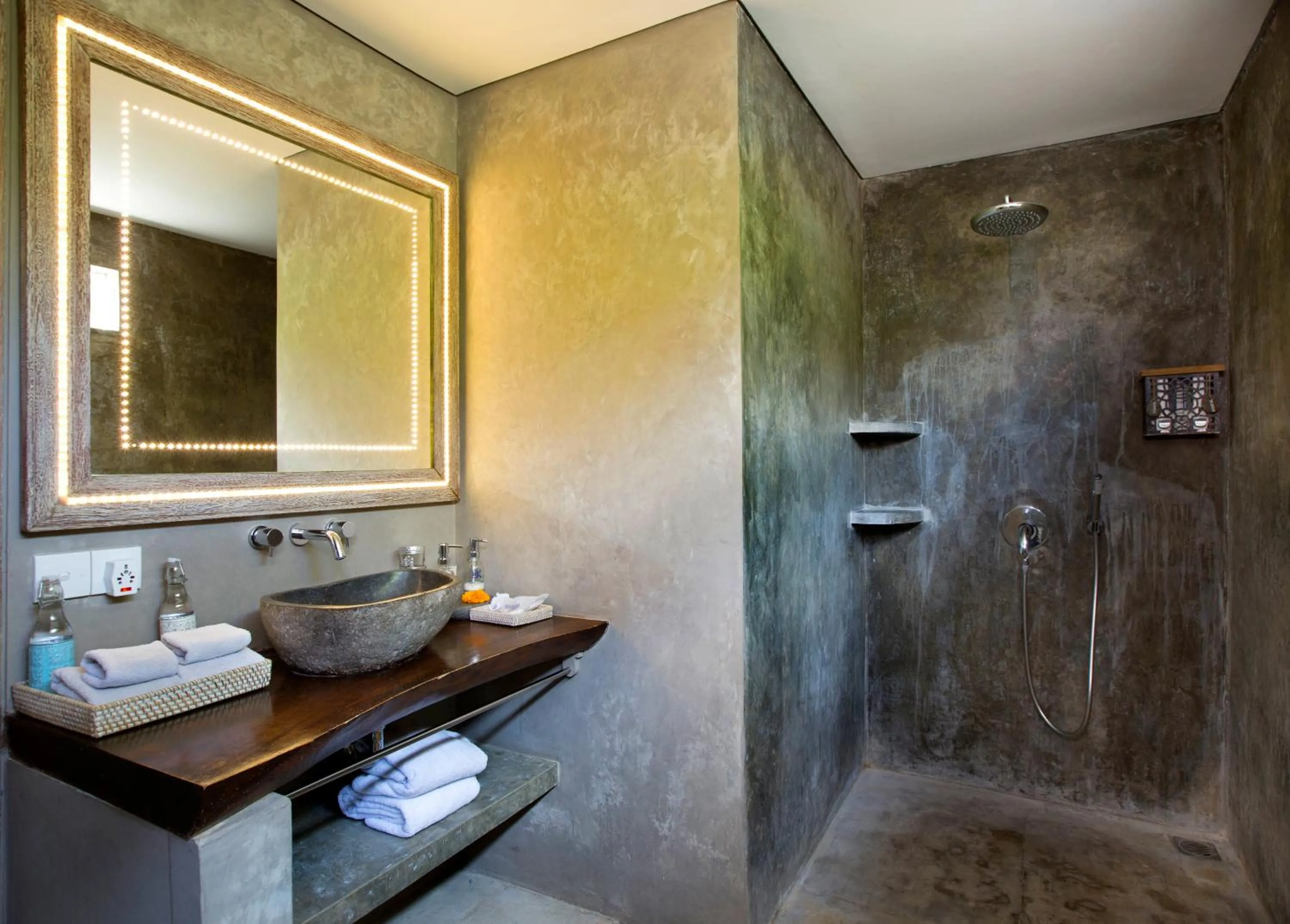 Bathroom in Blue Karma Dijiwa Seminyak