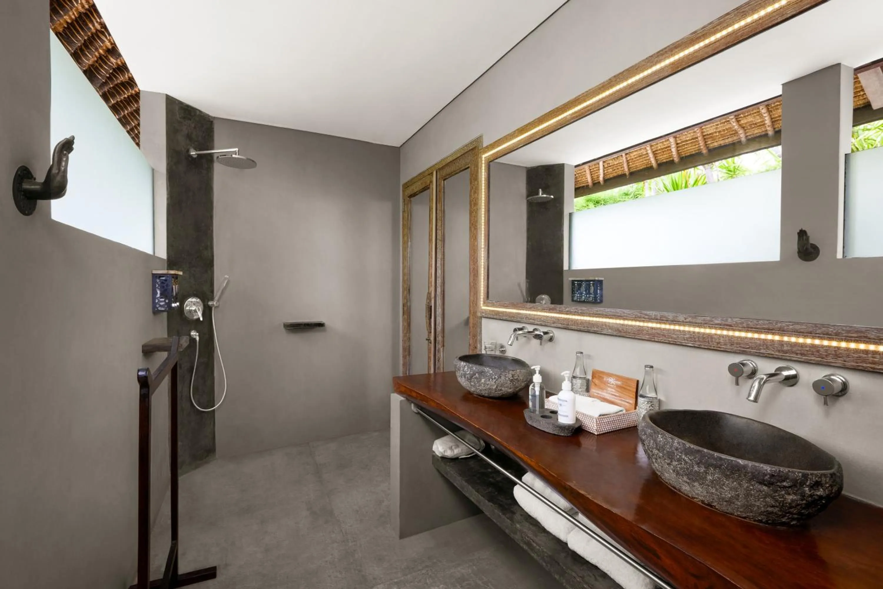 Bathroom in Blue Karma Dijiwa Seminyak