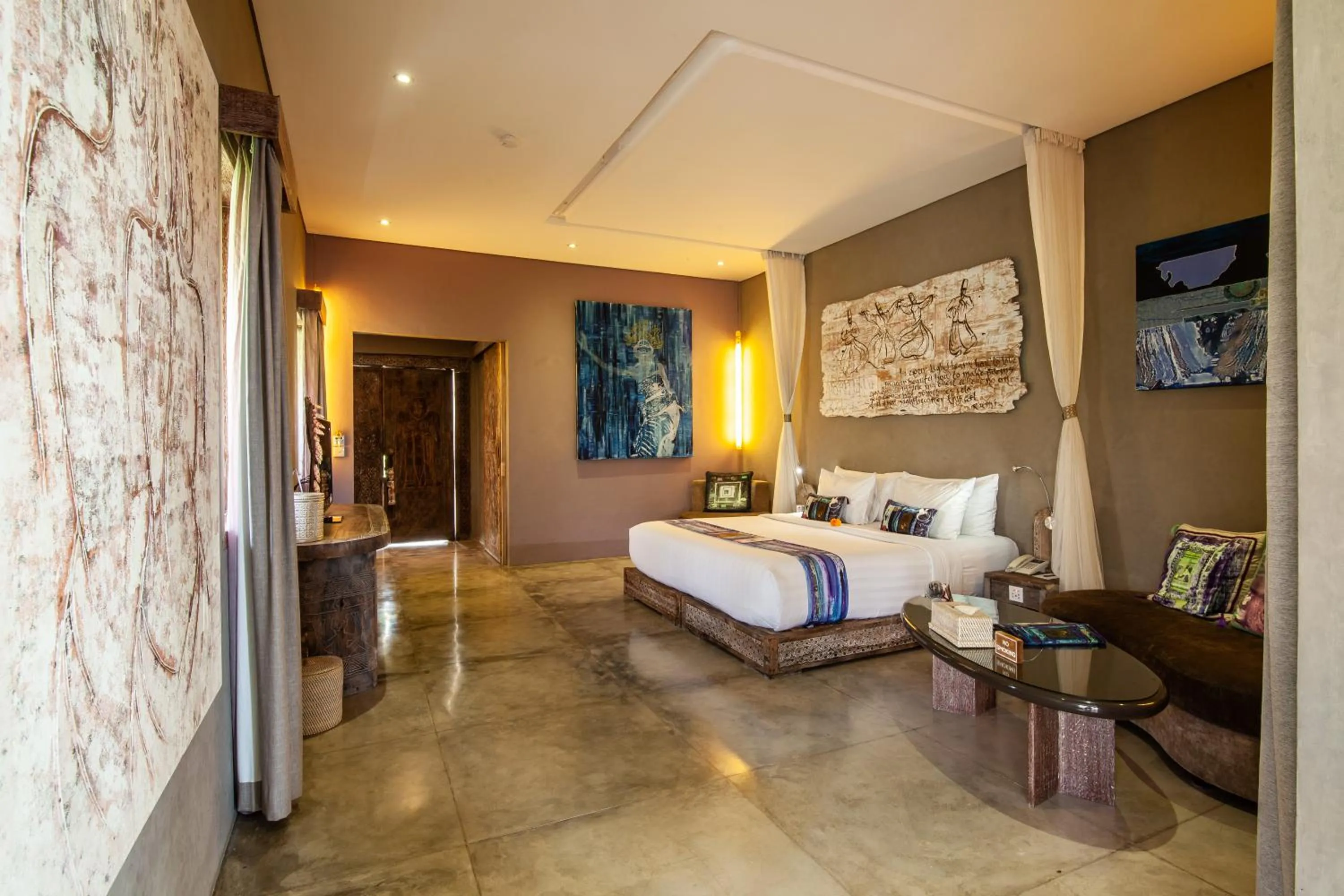 Photo of the whole room, Bed in Blue Karma Dijiwa Seminyak