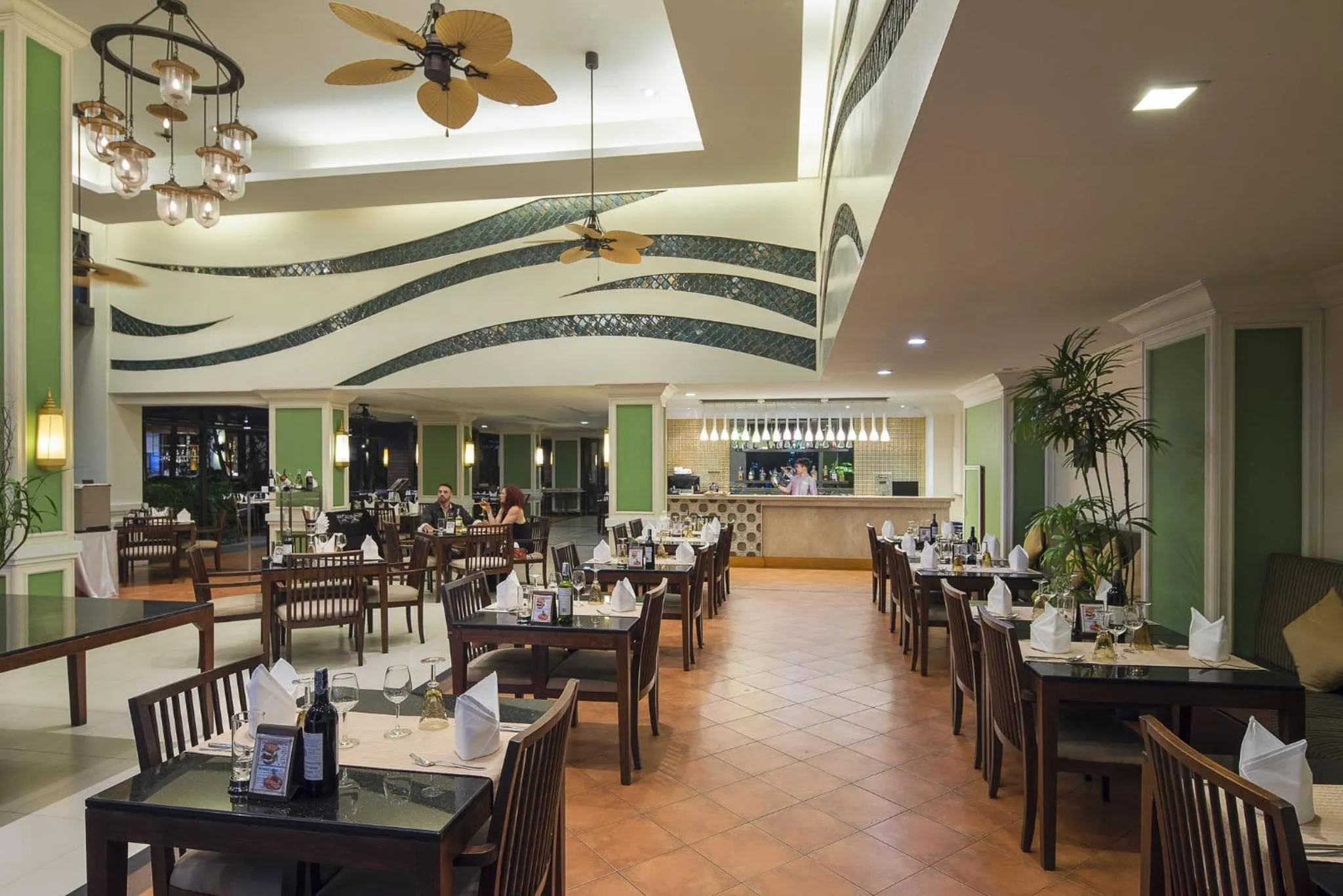 Restaurant/places to eat in Centara Anda Dhevi Resort & Spa Krabi