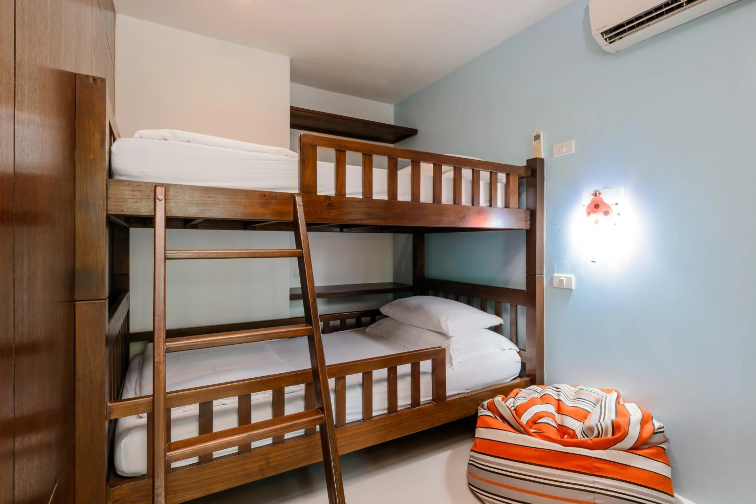 Bed in Centara Anda Dhevi Resort & Spa Krabi