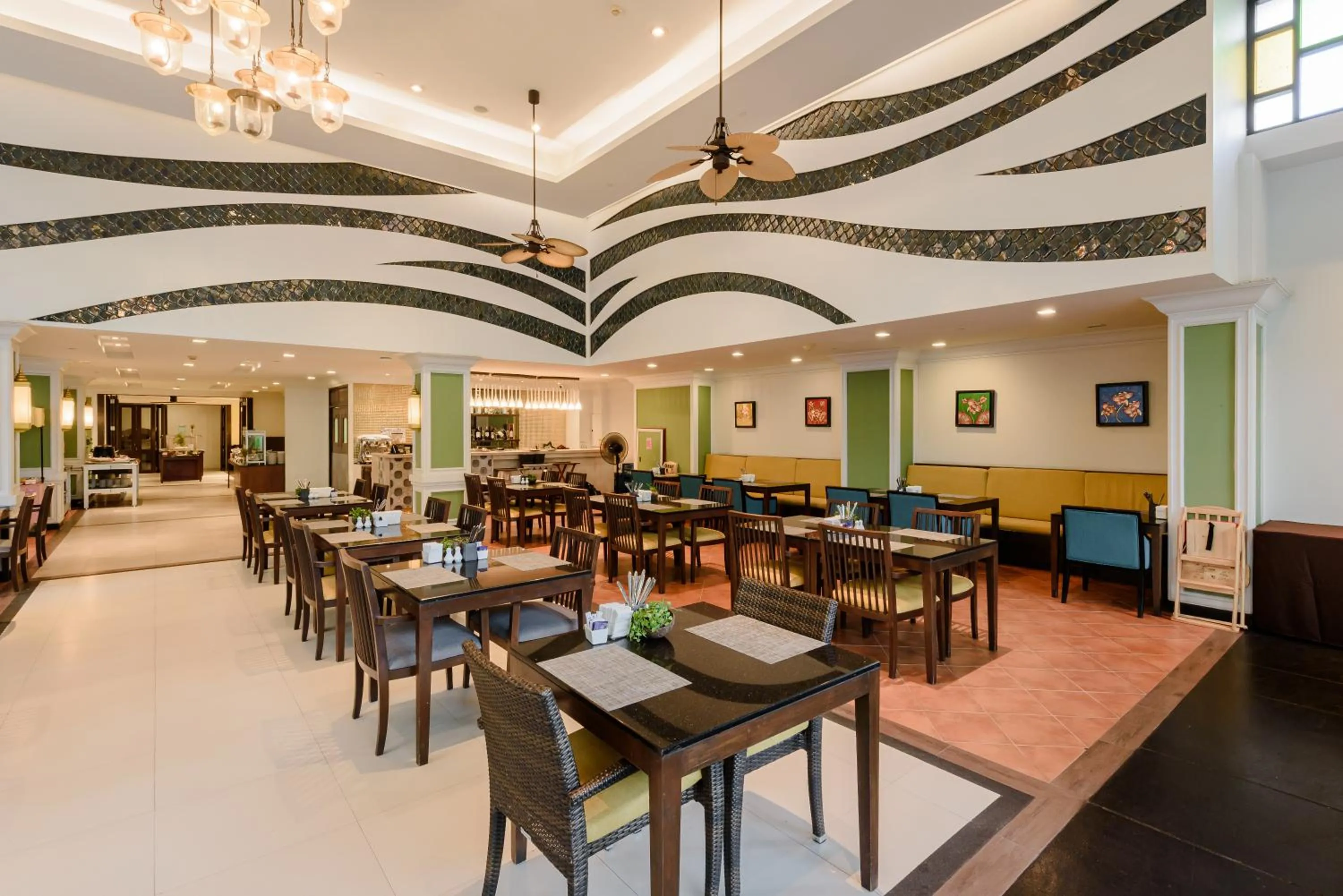 Restaurant/places to eat in Centara Anda Dhevi Resort & Spa Krabi