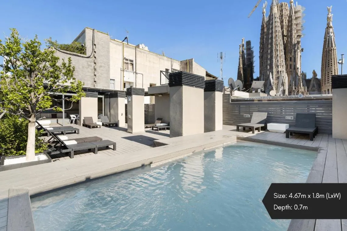 Swimming pool in Sensation Sagrada Familia