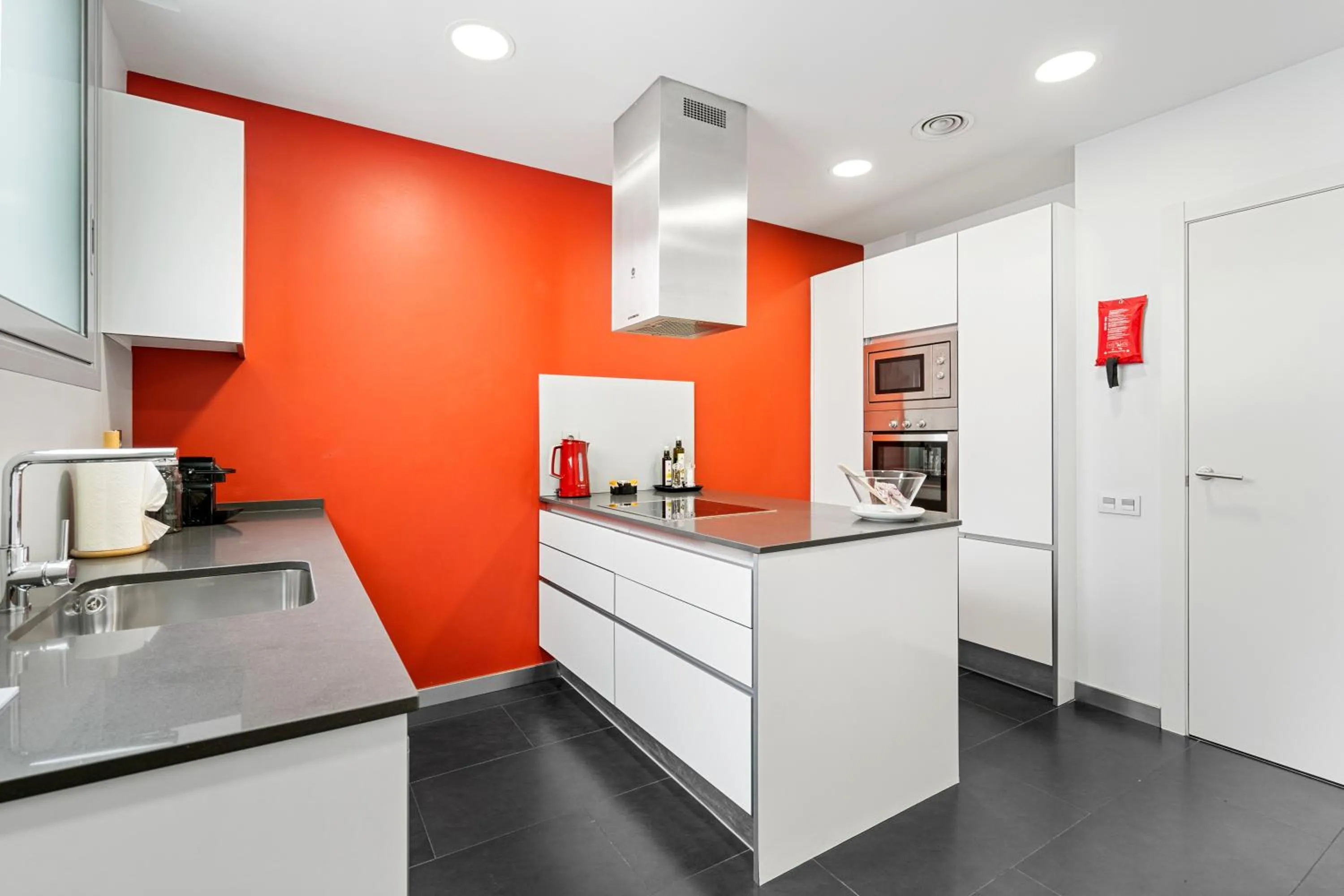 Kitchen or kitchenette in Sensation Sagrada Familia