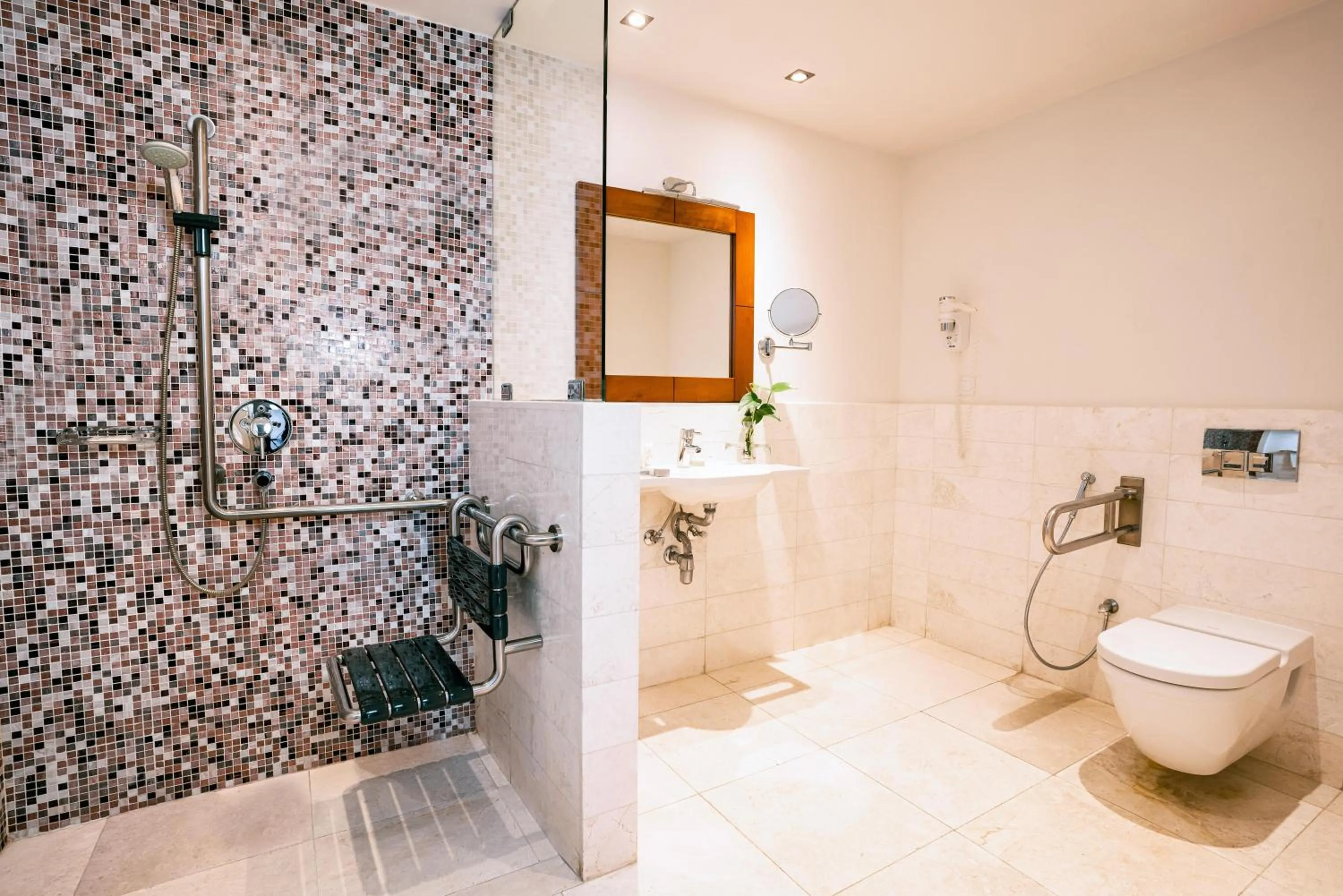 Shower in Sifawy Boutique Hotel