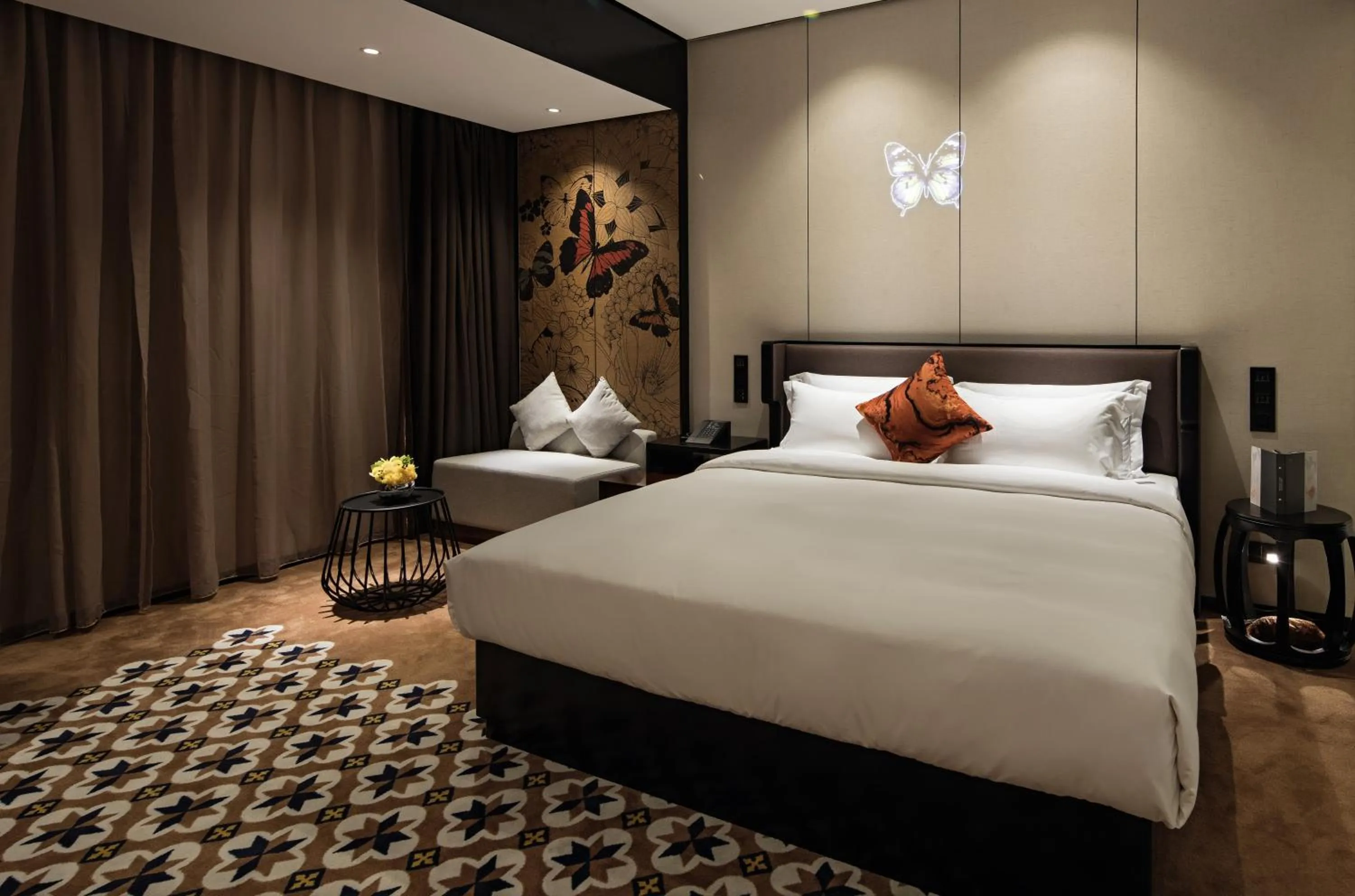 Bed in Paco Hotel Chebeinan Metro Guanghzou