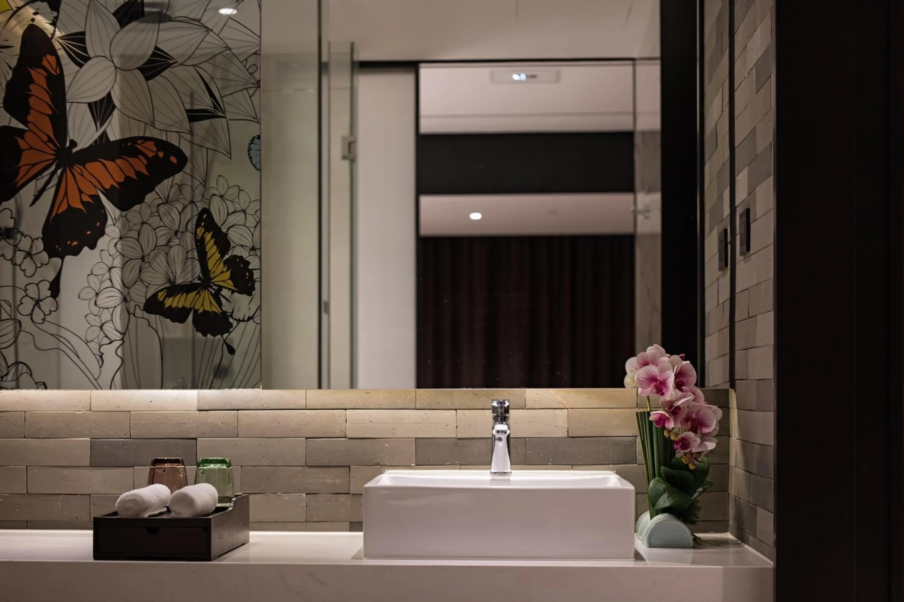 Toilet in Paco Hotel Chebeinan Metro Guanghzou