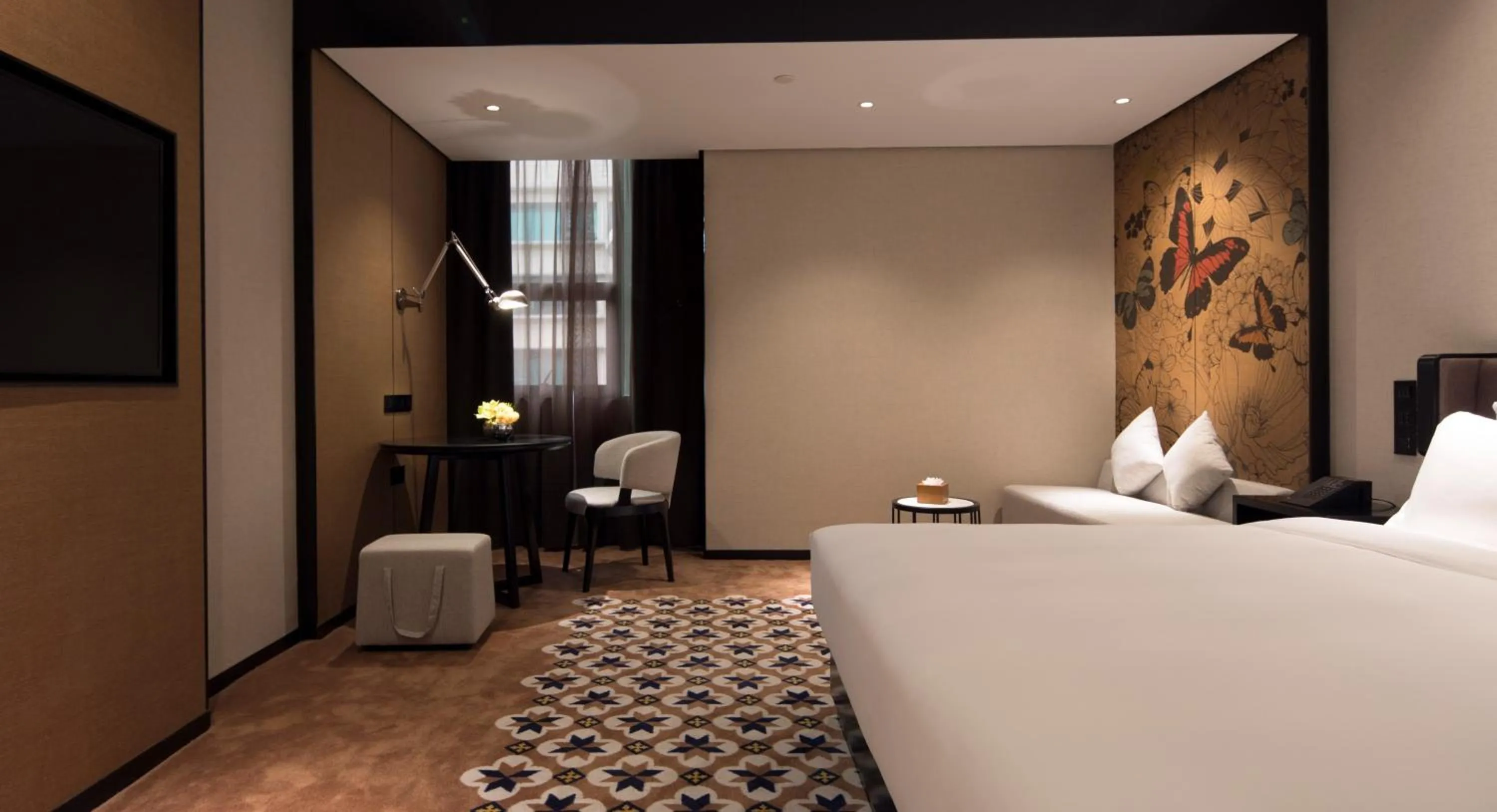 Bed in Paco Hotel Chebeinan Metro Guanghzou