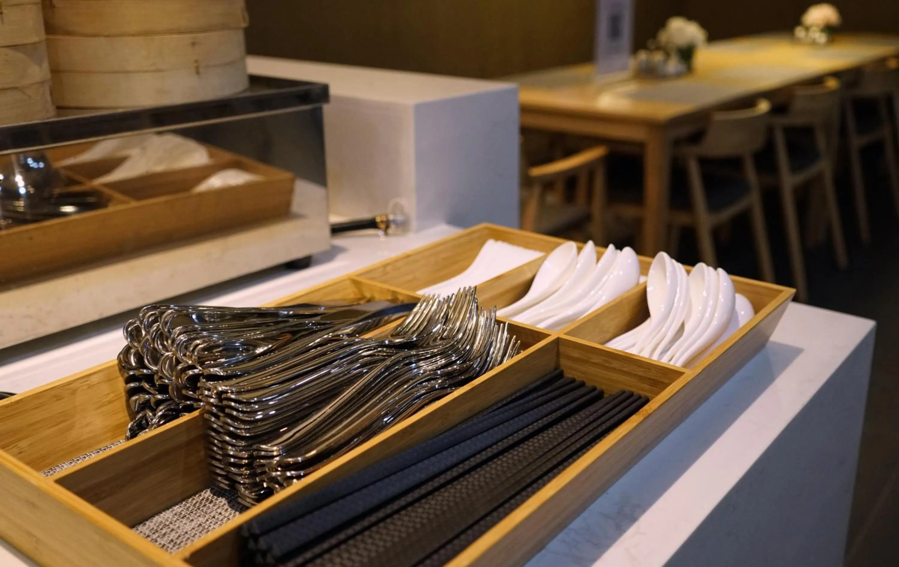 Restaurant/places to eat in Paco Hotel Chebeinan Metro Guanghzou