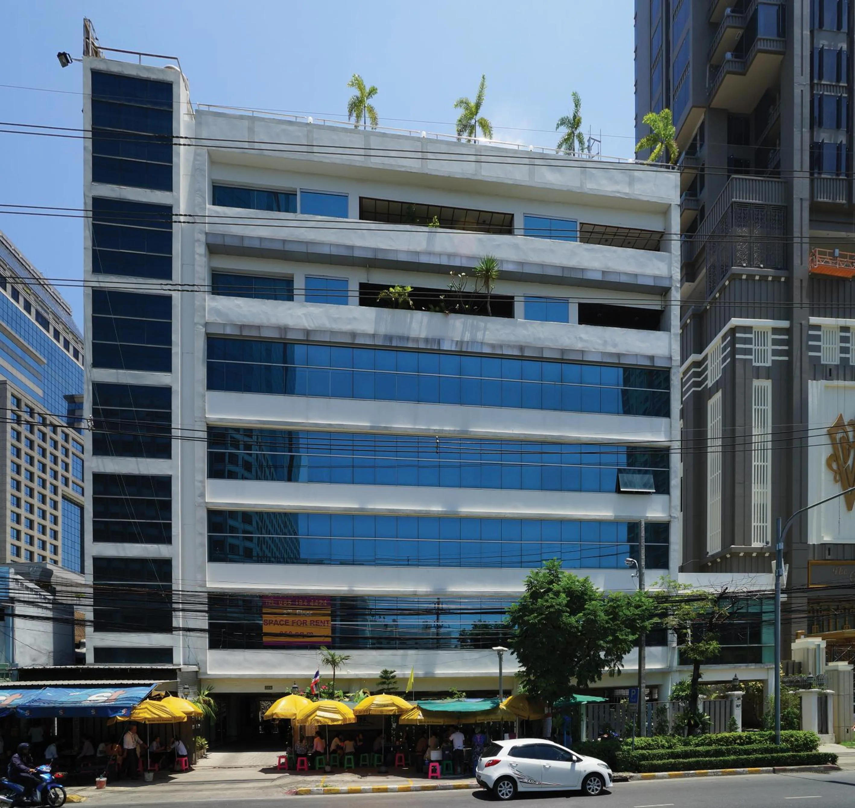 Property building in Serena Sathorn Suites