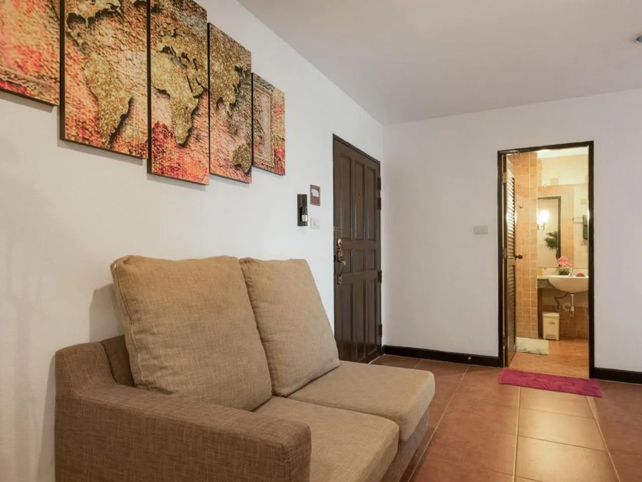 Serena Sathorn Suites