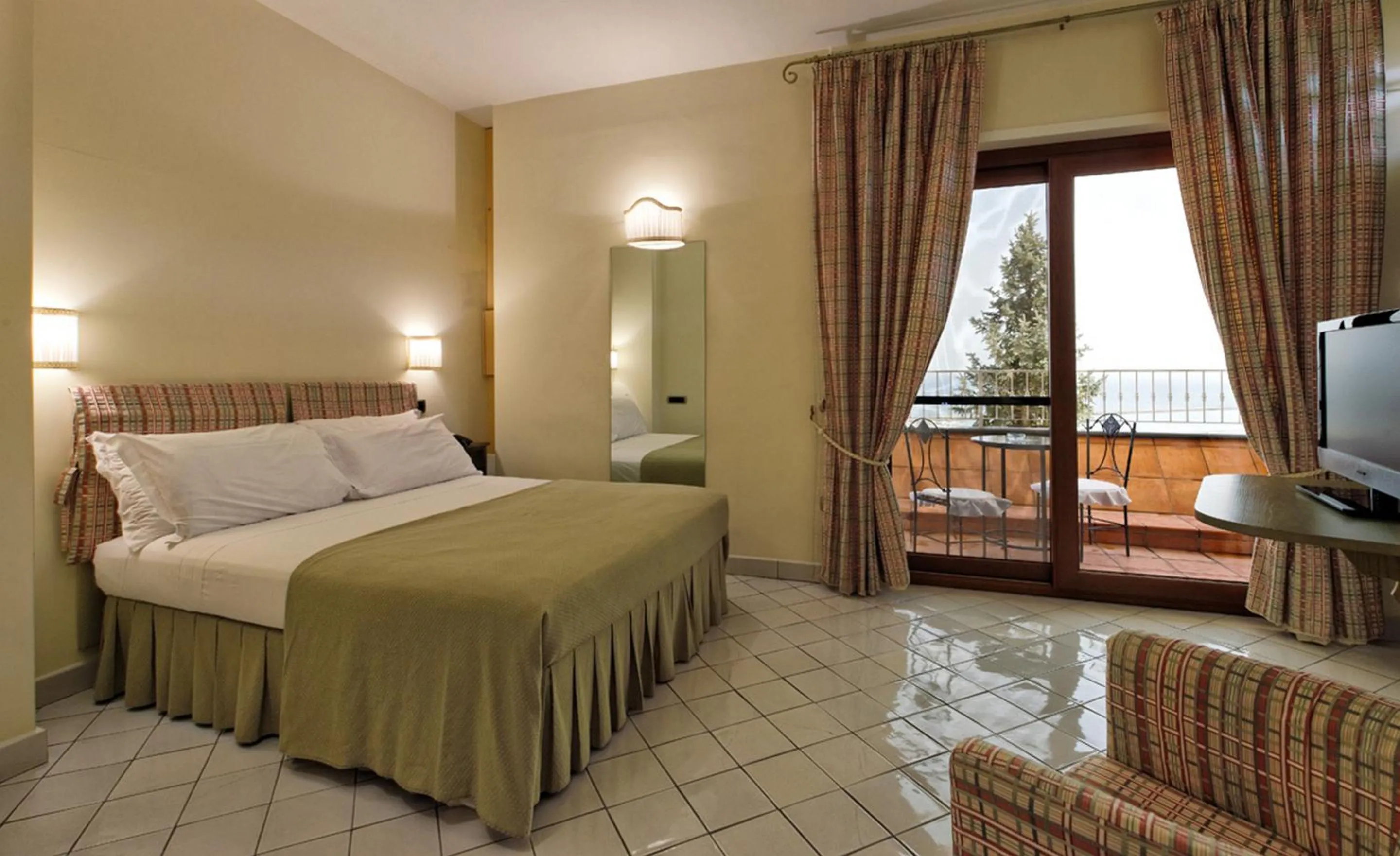Shower, Bed in Villa Poseidon -Boutique Hotel-