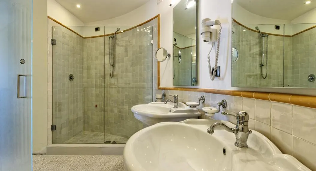 Bathroom in Villa Poseidon -Boutique Hotel-