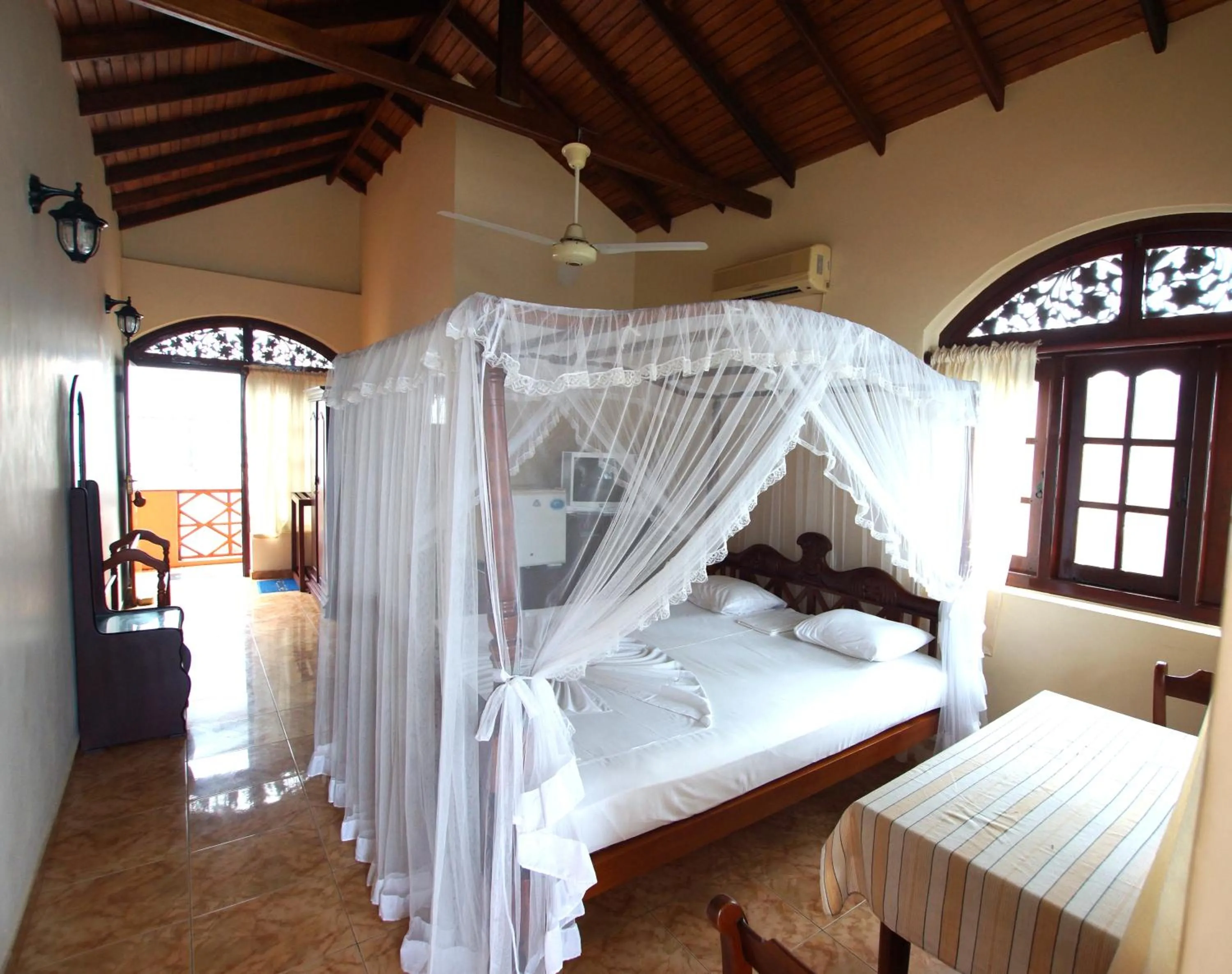 Hotel Dhammika