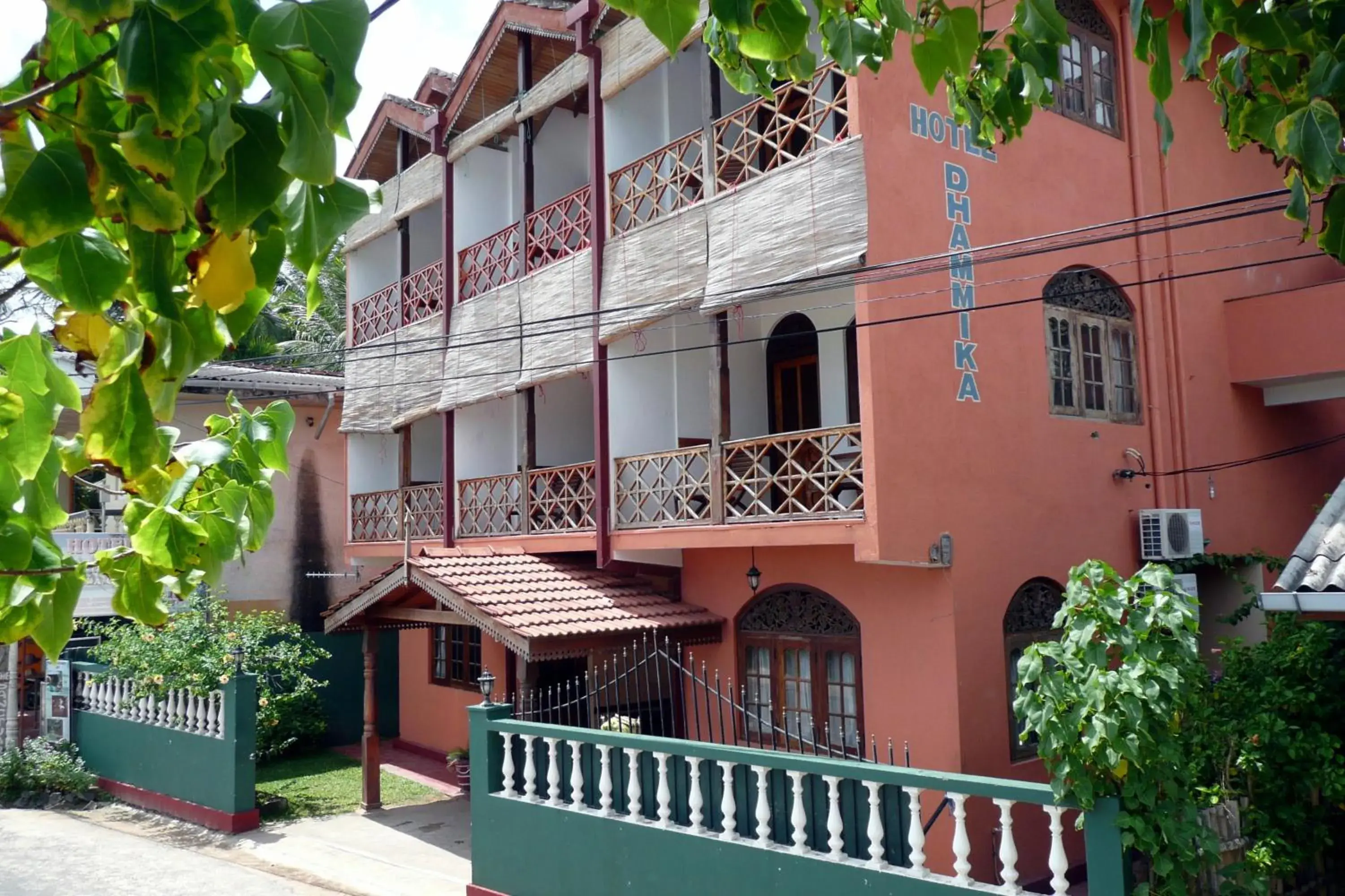 Hotel Dhammika Hotel Dhammika