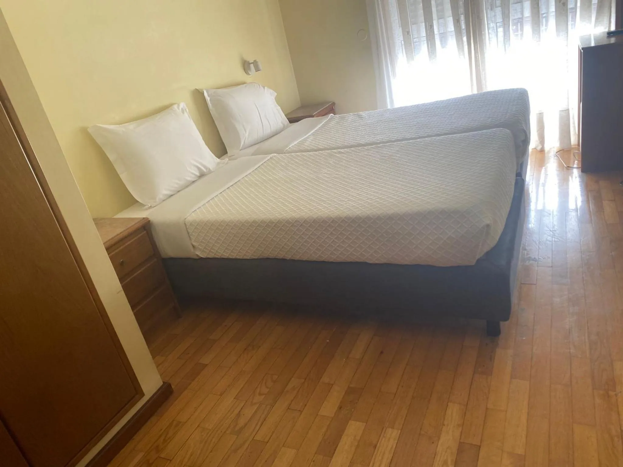 Economy Twin Room in Hotel Areosa