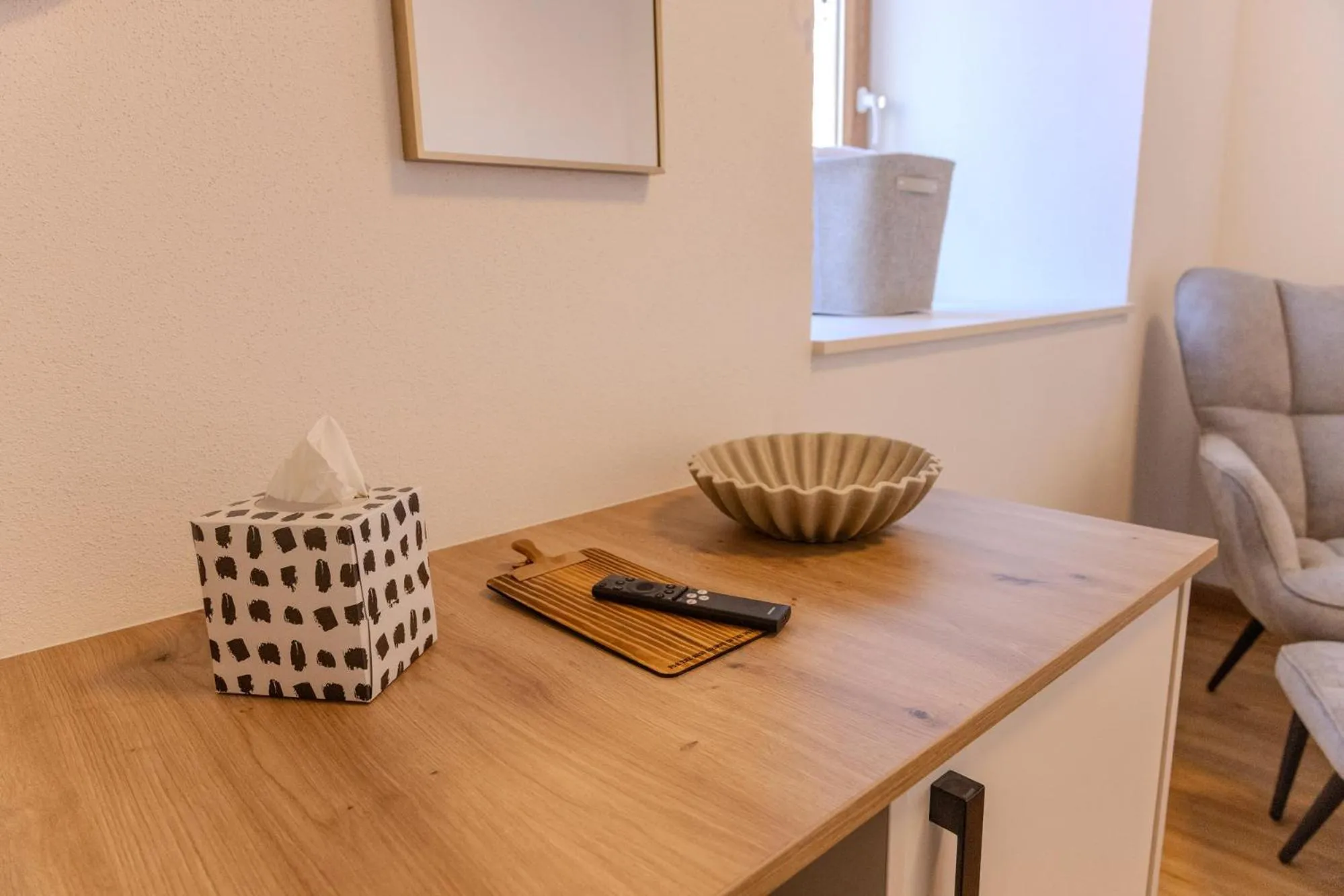 Photo of the whole room in Chaplin