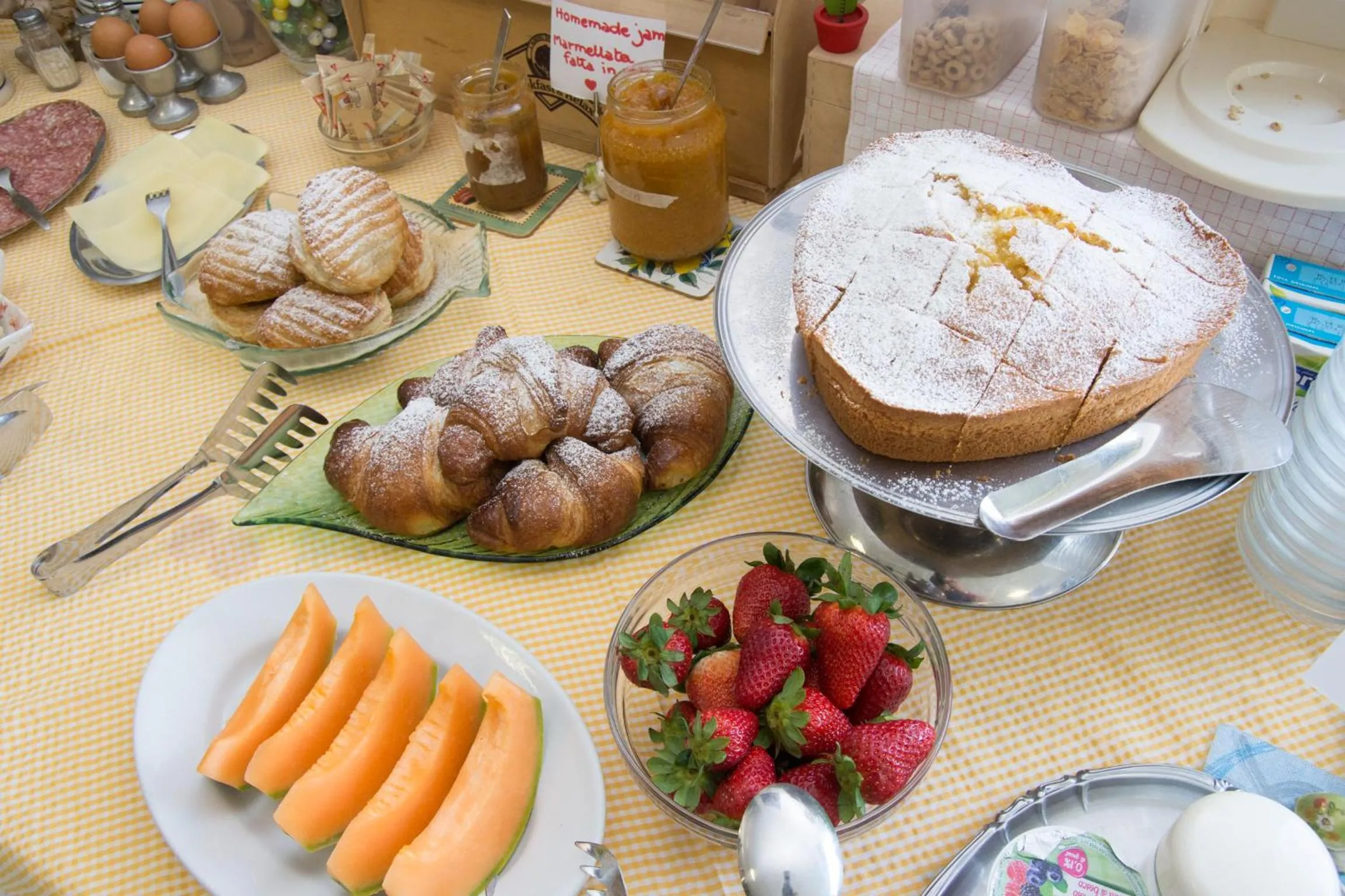 Breakfast in Hotel Deutsche Familien