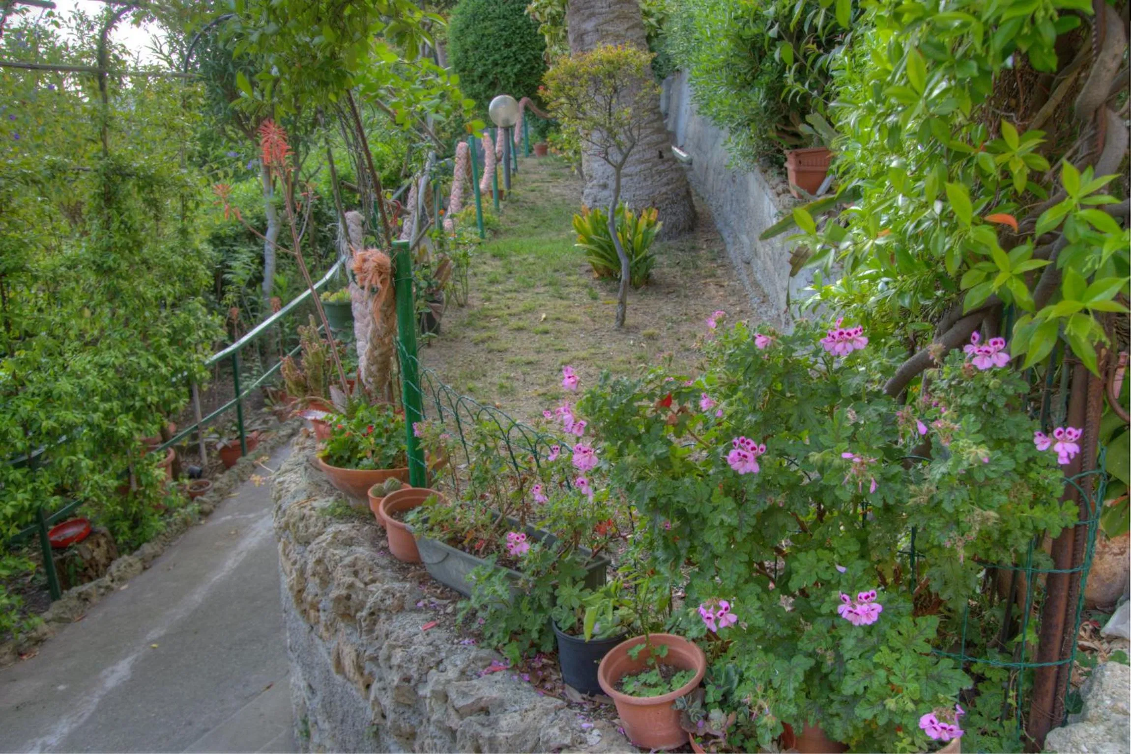 Decorative detail in Hotel Deutsche Familien