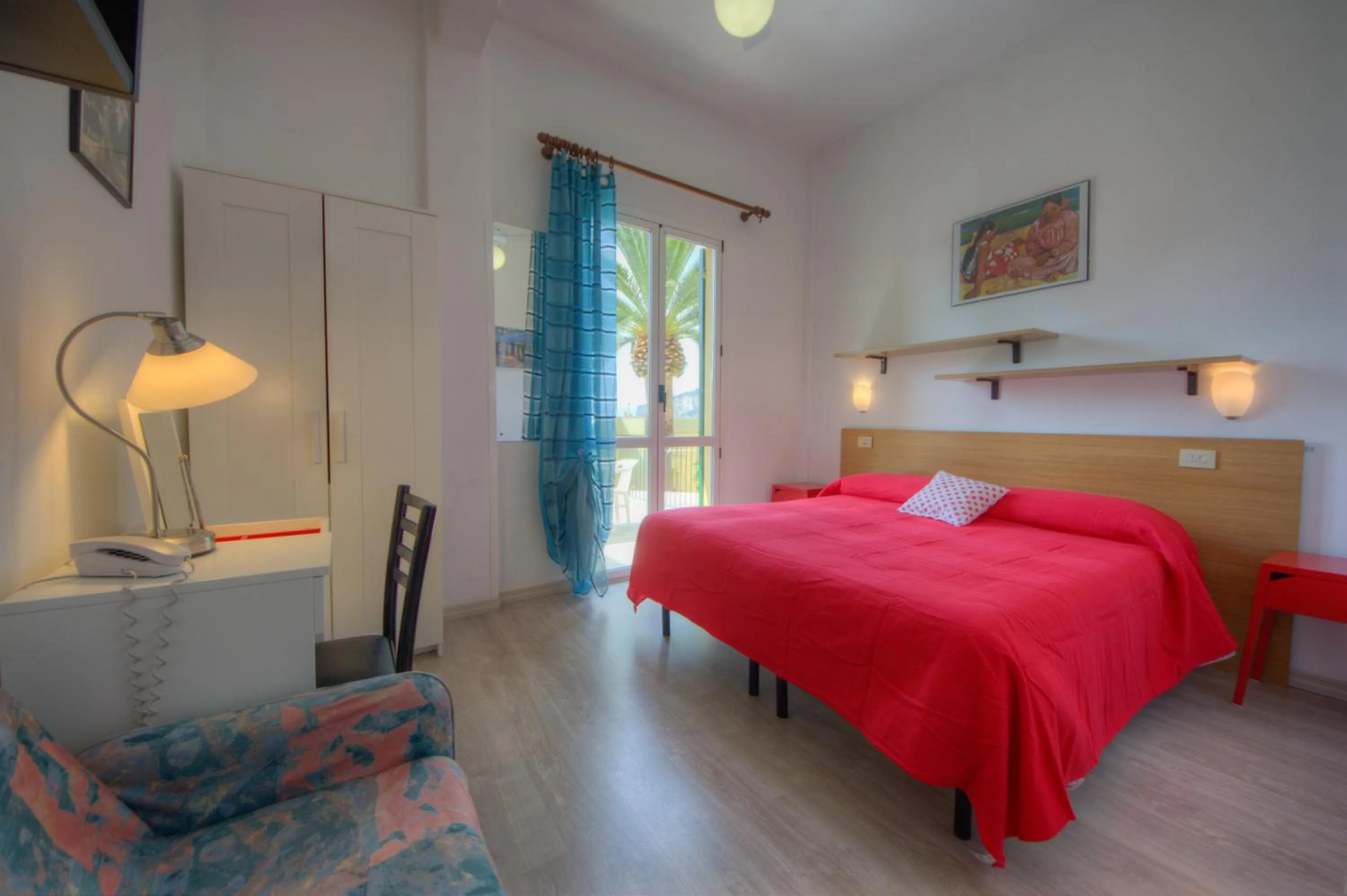 Photo of the whole room in Hotel Deutsche Familien