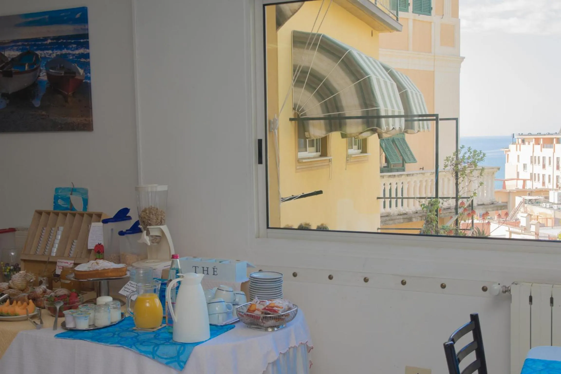 Coffee/tea facilities in Hotel Deutsche Familien