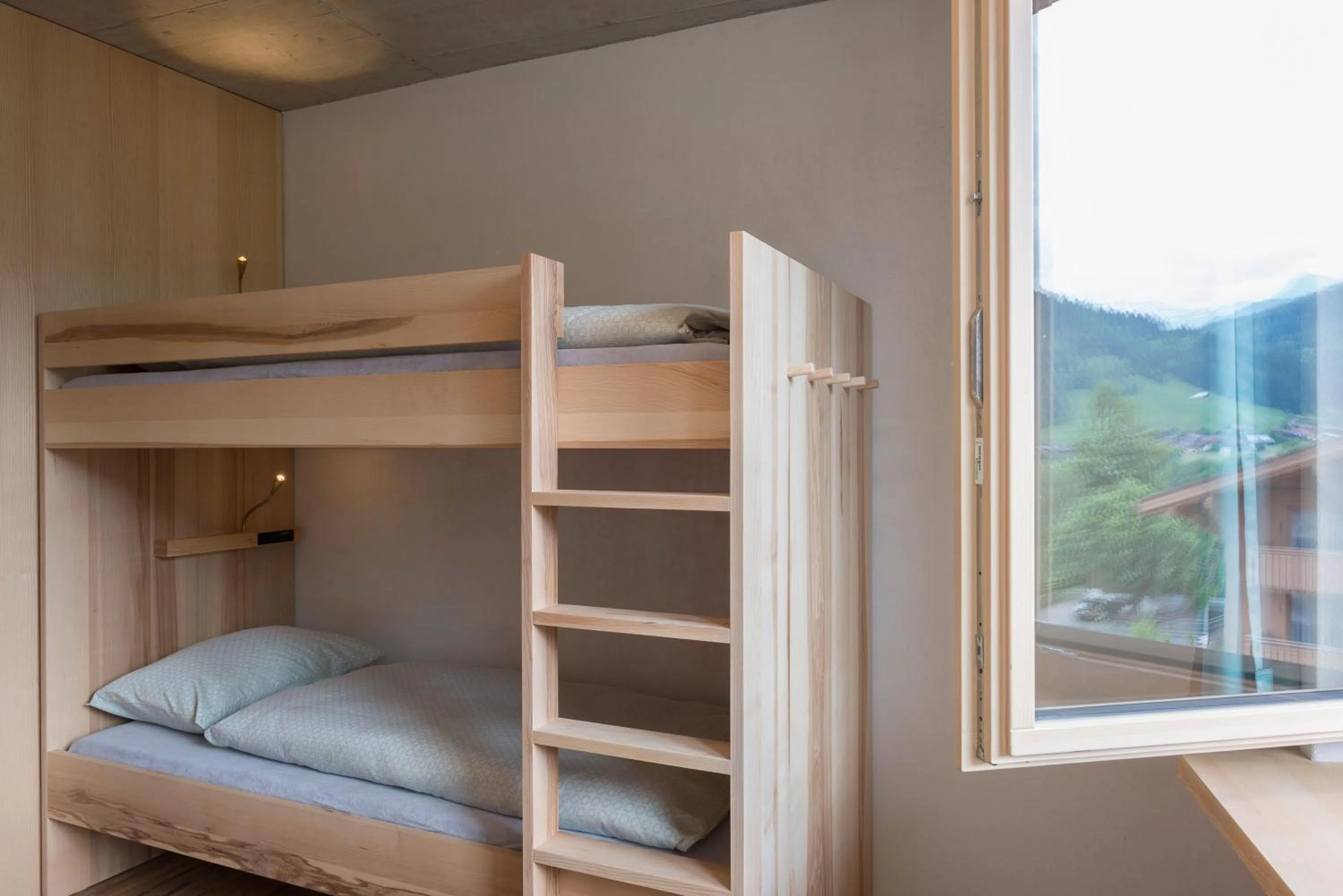 Photo of the whole room, Bed in Saanen Gstaad Youth Hostel