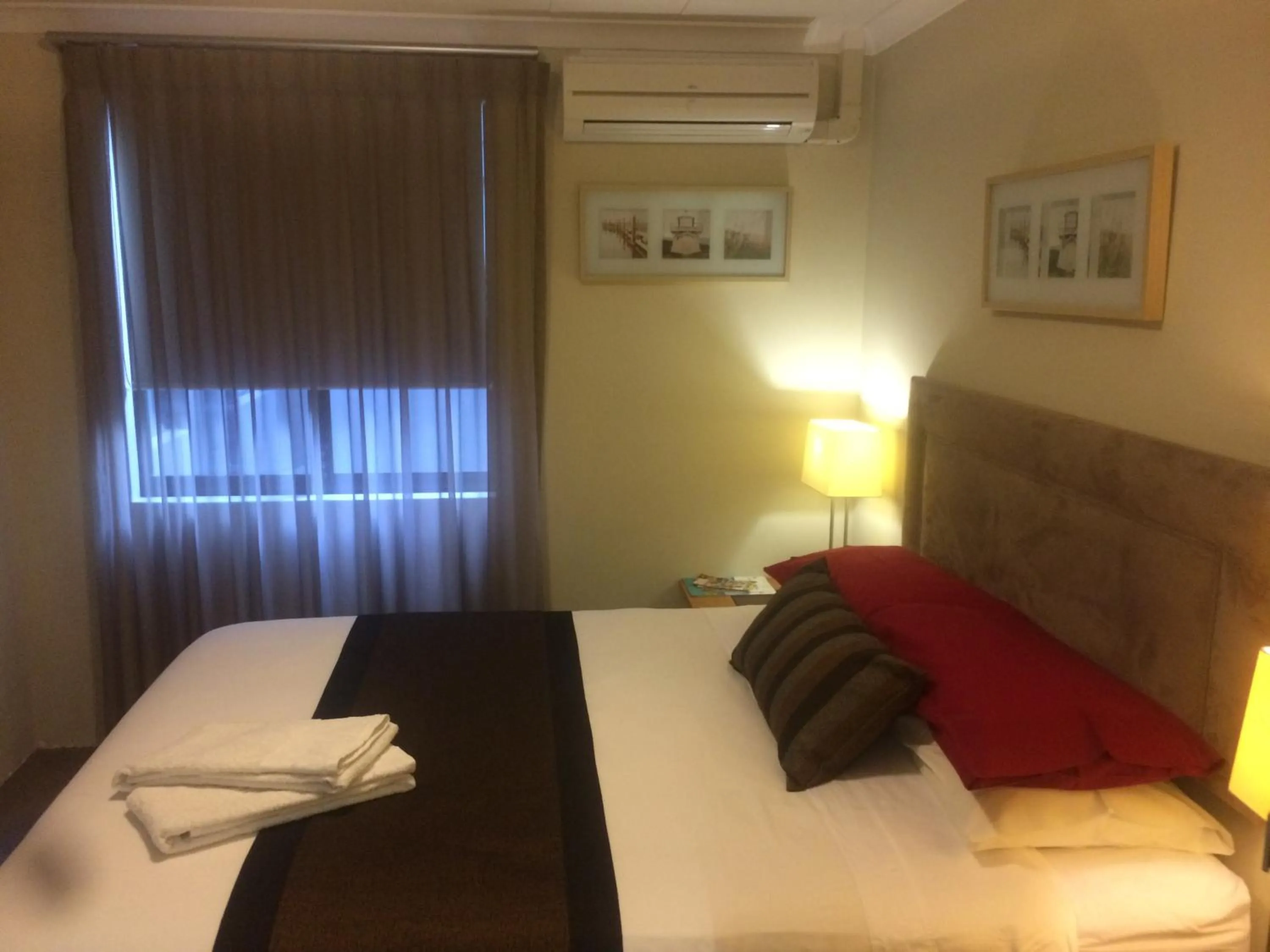 Bed in Breakwater Short Stay