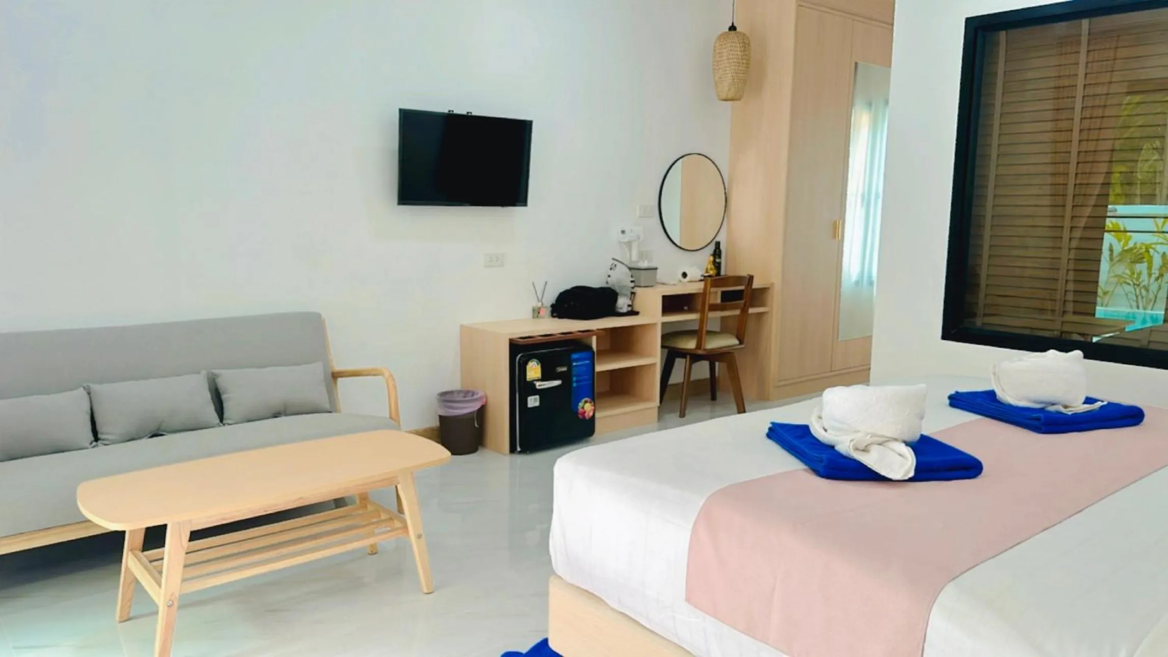 Bed in Pinky Bungalow Resort & Villa - SHA Extra Plus