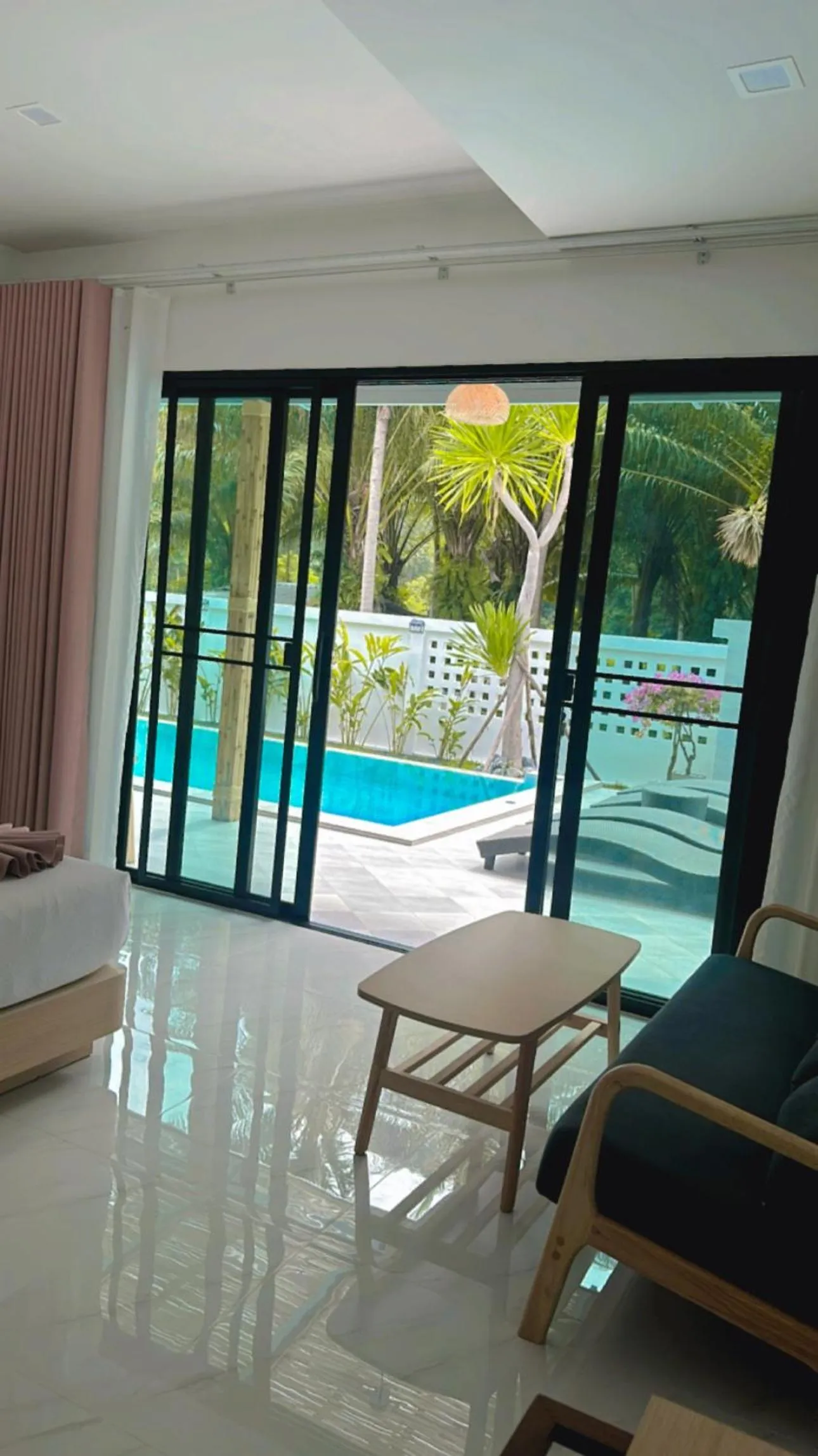 Pinky Bungalow Resort & Villa - SHA Extra Plus