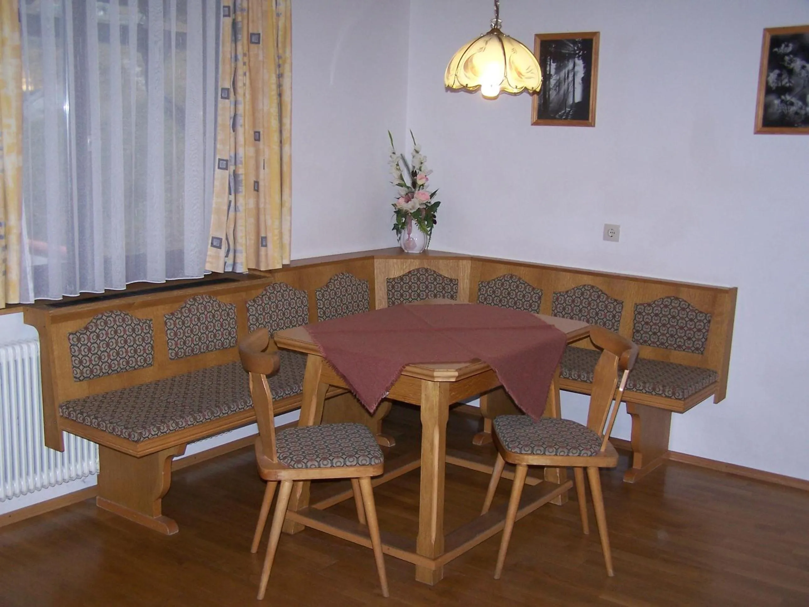 Dining area in Ferienwohnung Ski-Hans