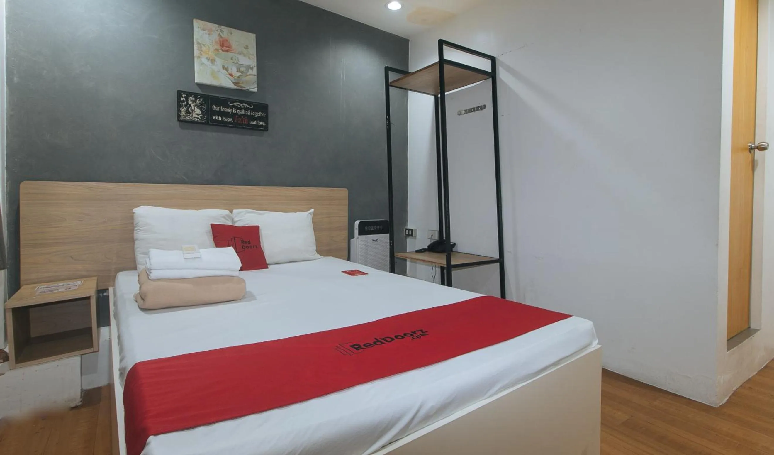 Photo of the whole room, Bed in RedDoorz Plus at Boni Avenue Mandaluyong