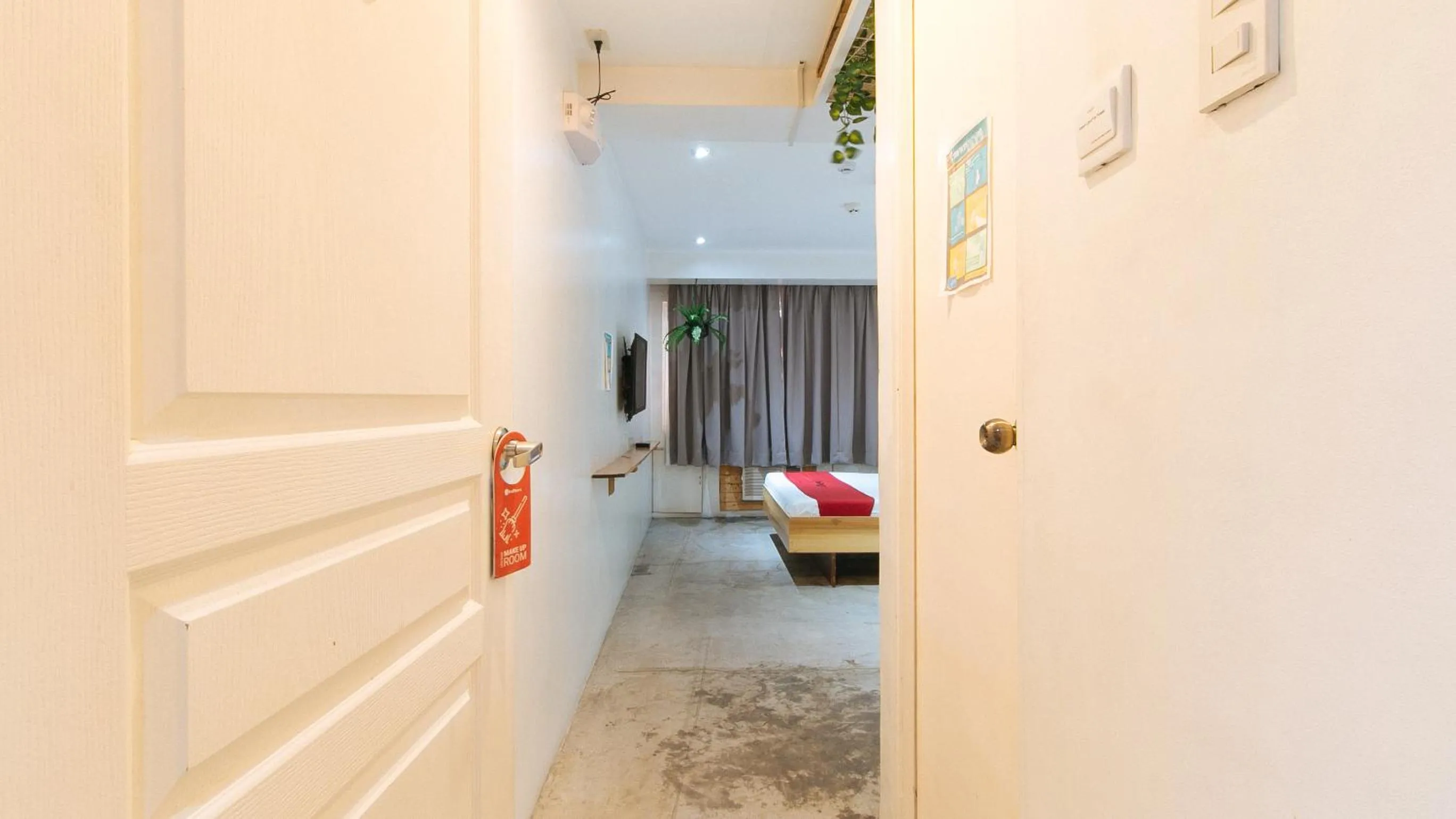 Photo of the whole room in RedDoorz Plus at Boni Avenue Mandaluyong