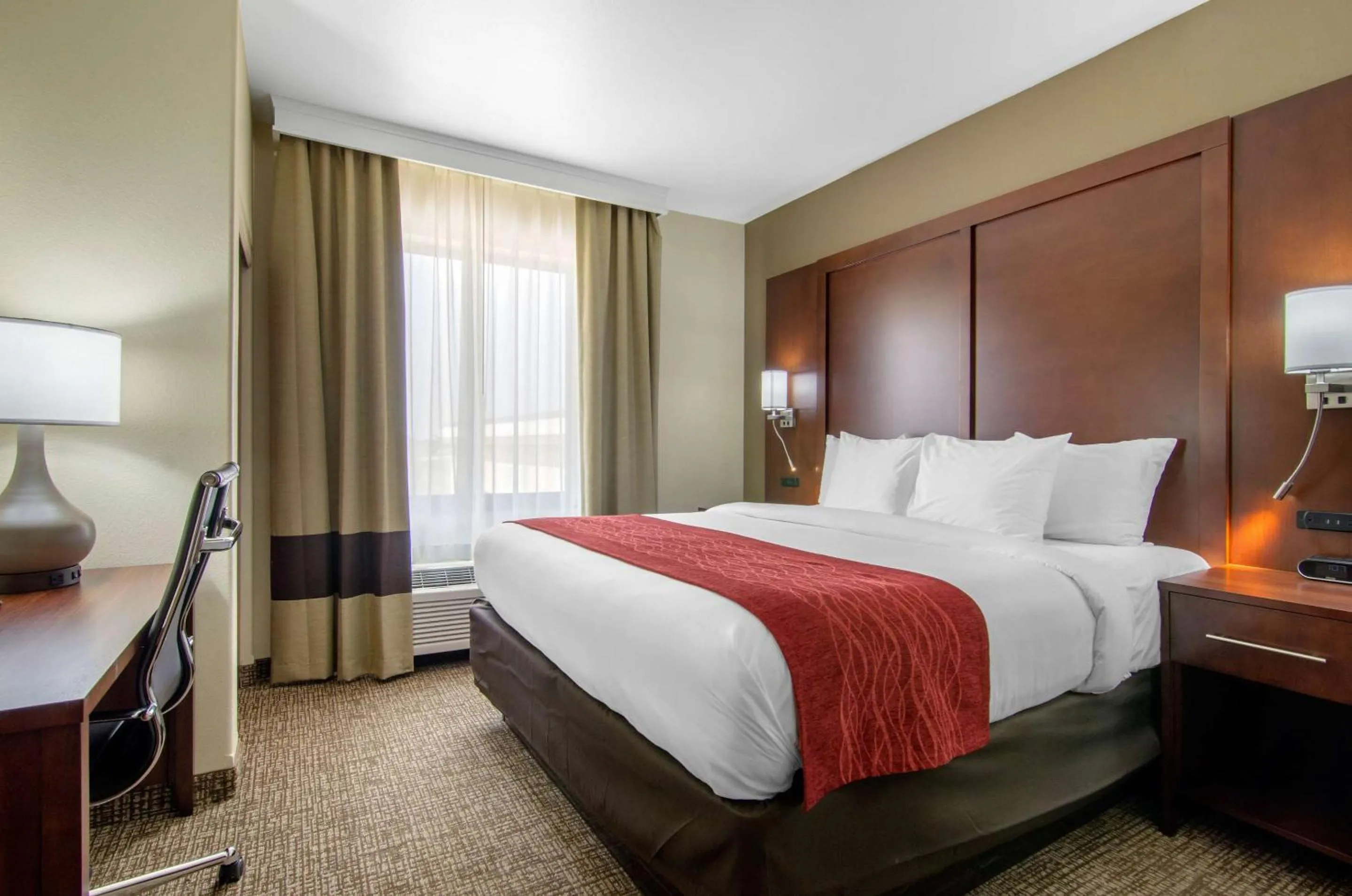 Bedroom in Comfort Inn & Suites Shawnee - Kansas City