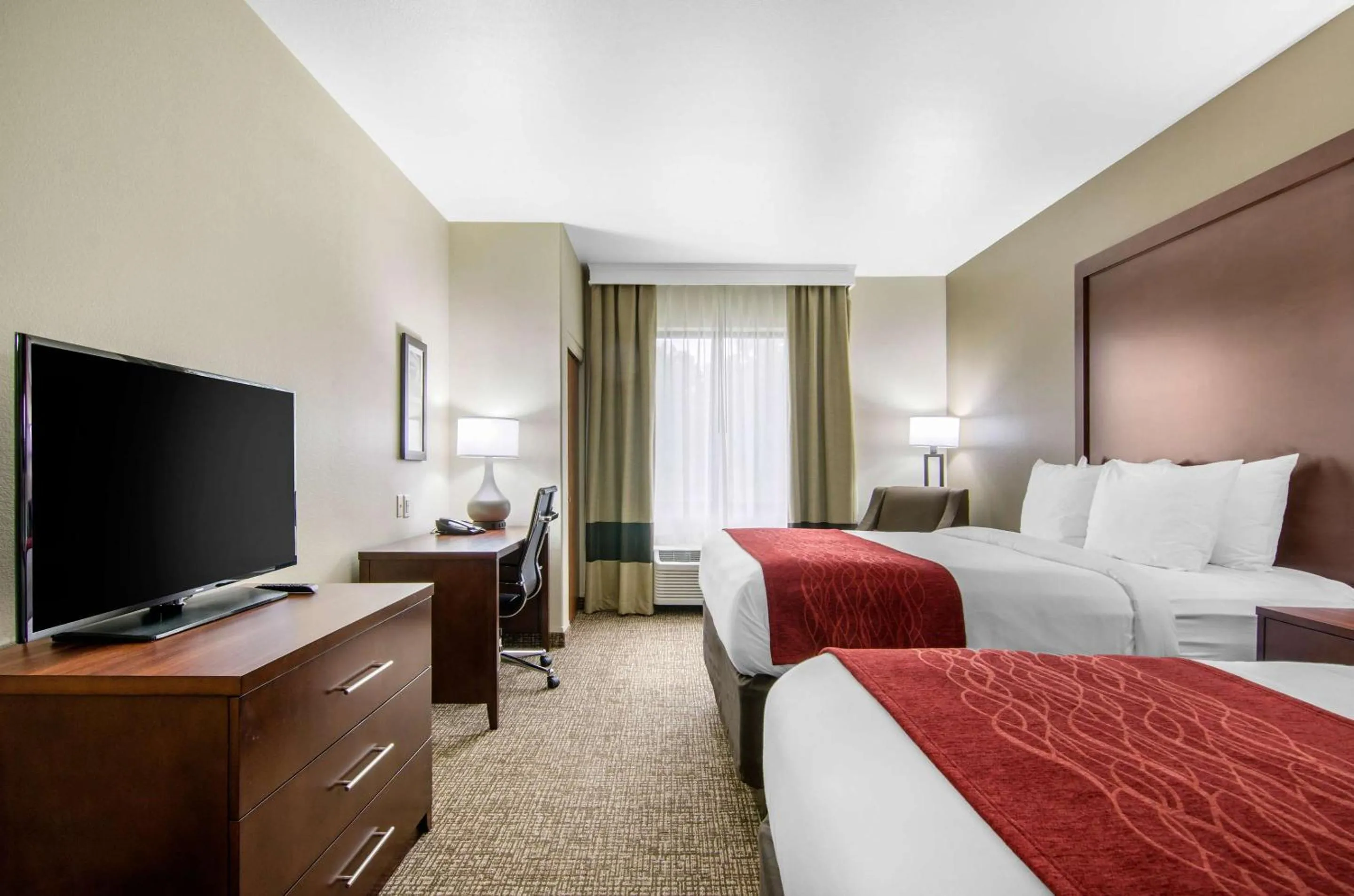 Bedroom in Comfort Inn & Suites Shawnee - Kansas City