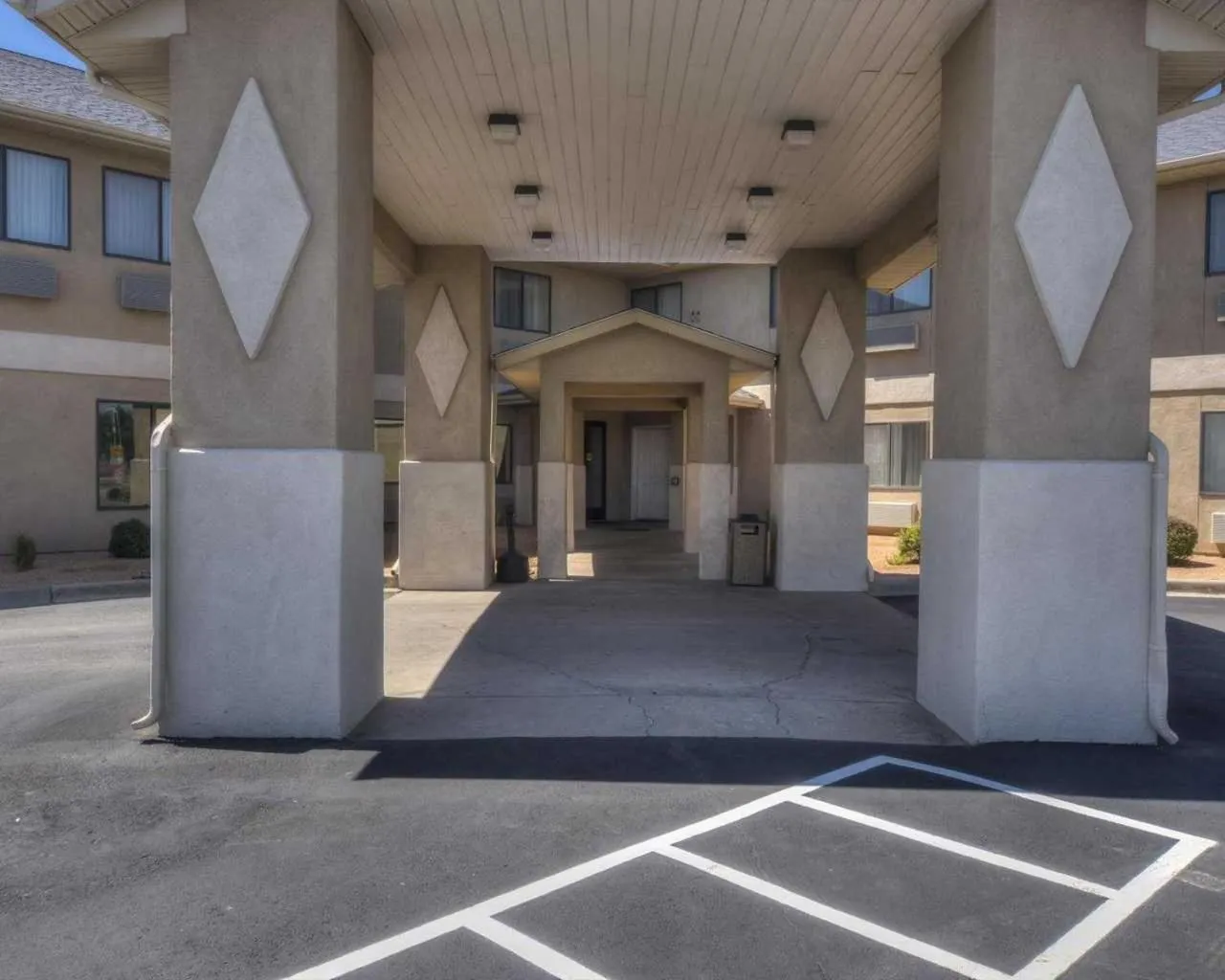 Property building in Comfort Inn & Suites Shawnee - Kansas City